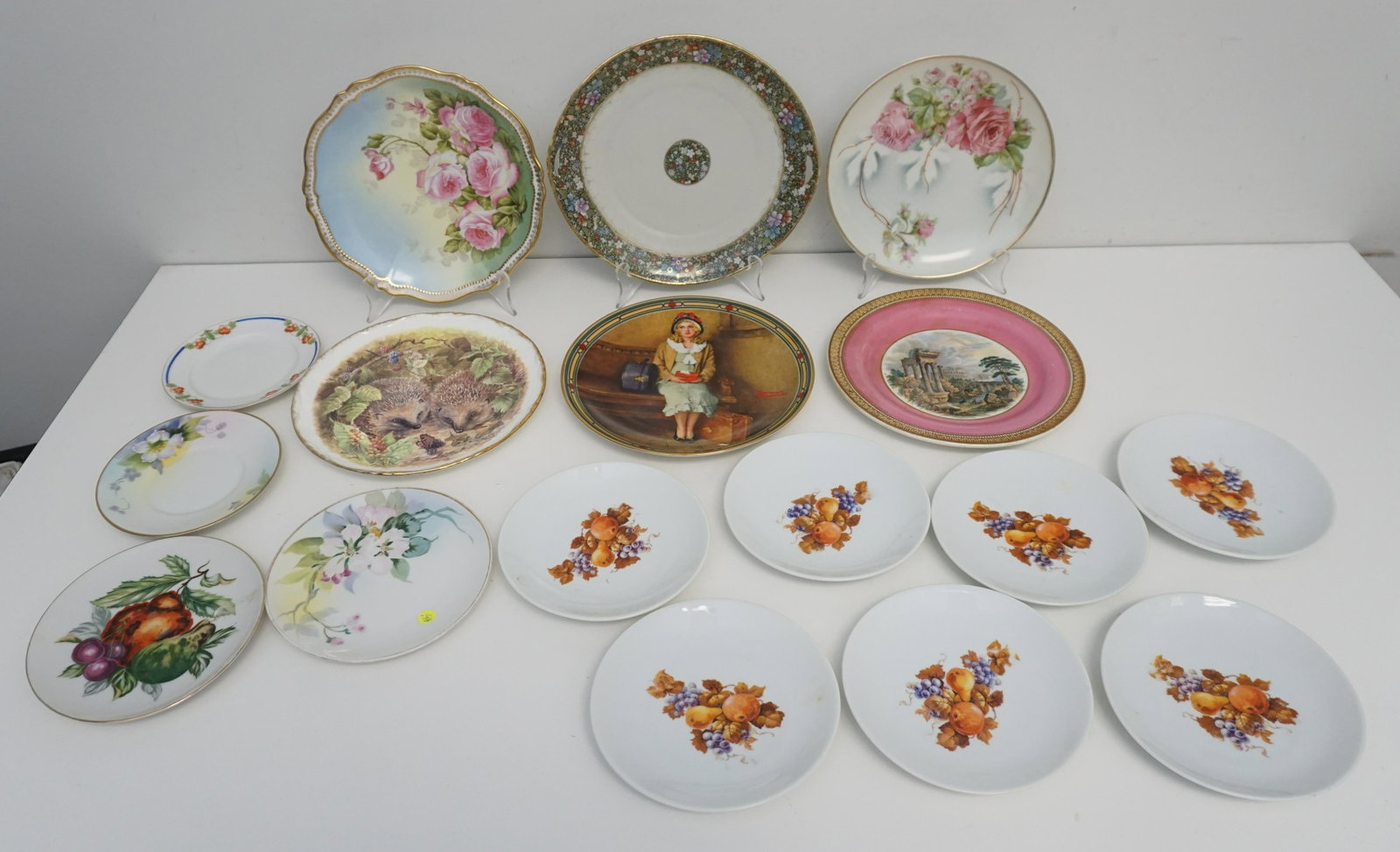 17 VINTAGE PORCELAIN PLATES: 17 Vintage Collectible Porcelain Plates. 1 -Antique Staffordshire Fenton Pratt Ware Prattware Plate Goat Architectural Ruins 8 1/2". 2- Oscar & Edgar Gutherz Royal Austria Rose Plate 8 1/2" 3- Nippon 