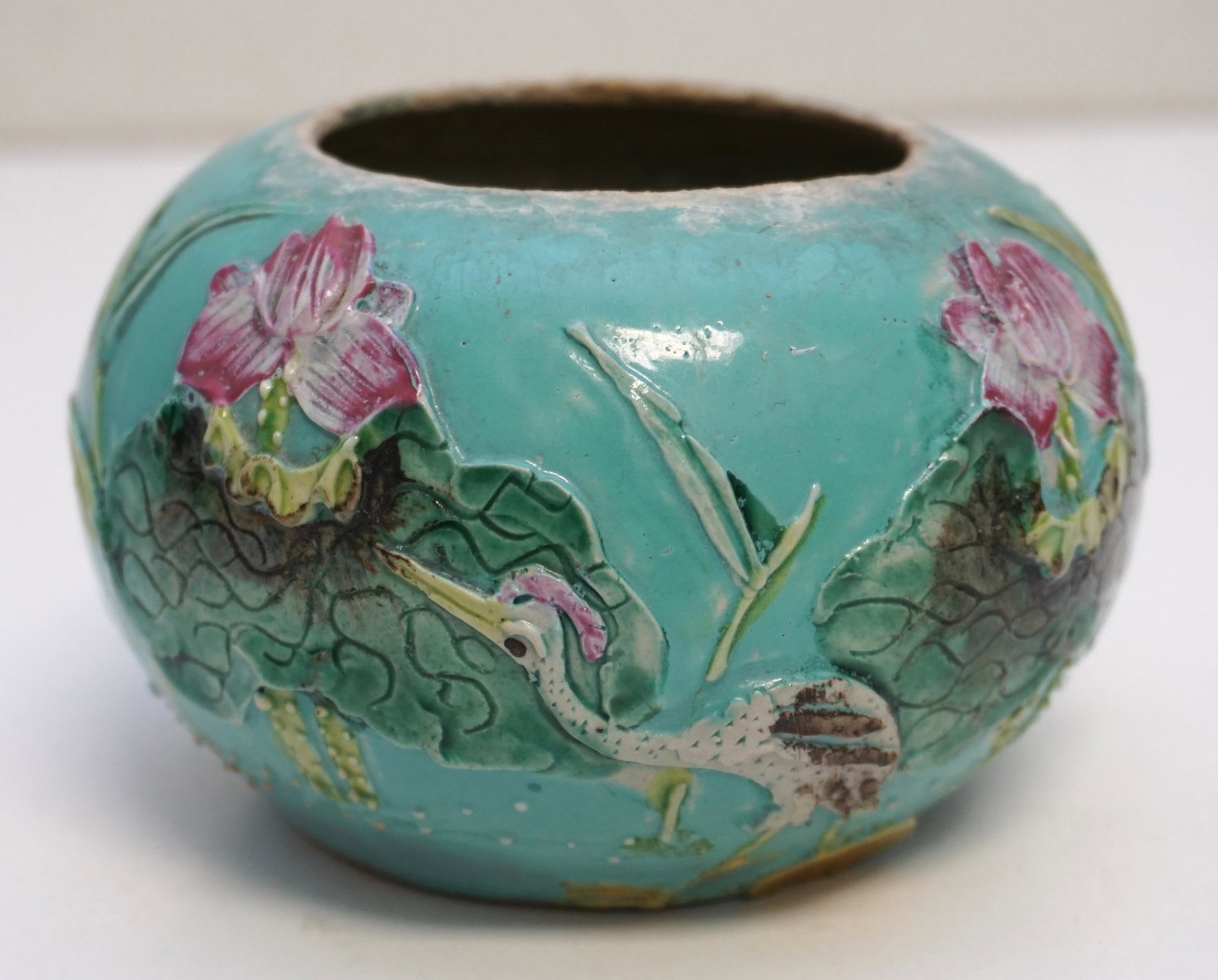 VINTAGE MAJOLICA BOWL/VASE EGRET CRANE WATER LILIES (1 of 8)