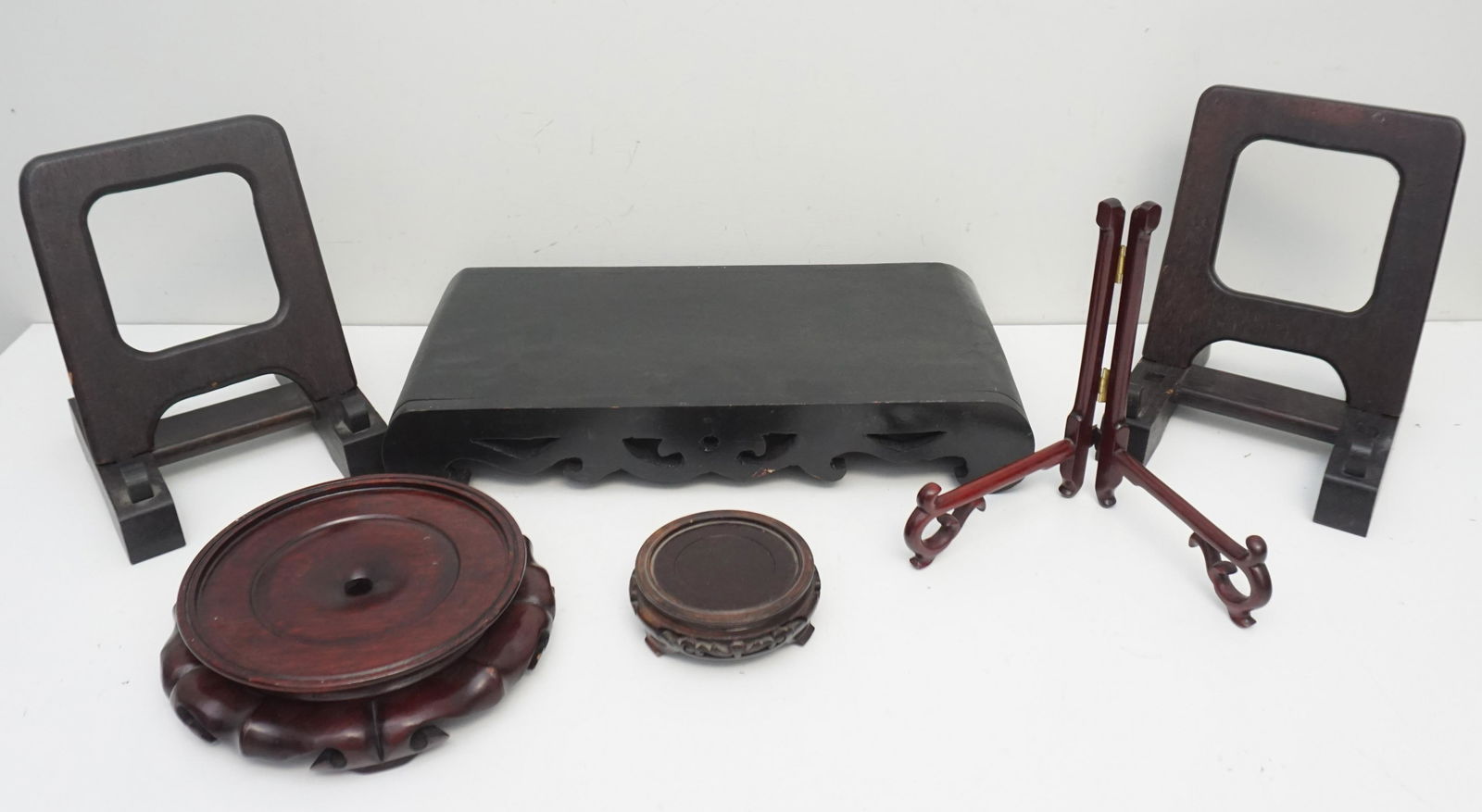6 VINTAGE ASIAN WOOD STANDS (1 of 9)