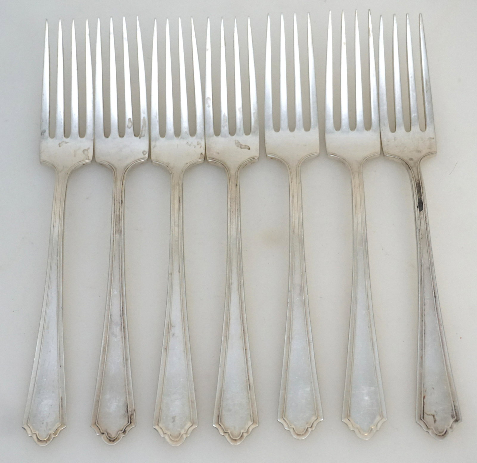 7 STERLING 1911 JOHN ALDEN DINNER FORKS: Seven Sterling Silver Watson Company "John Alden" c 1911 Forks 7 3/4". No monograms. Weight approximately 345 grams. PROVENANCE: A Private Charleston SC Estate