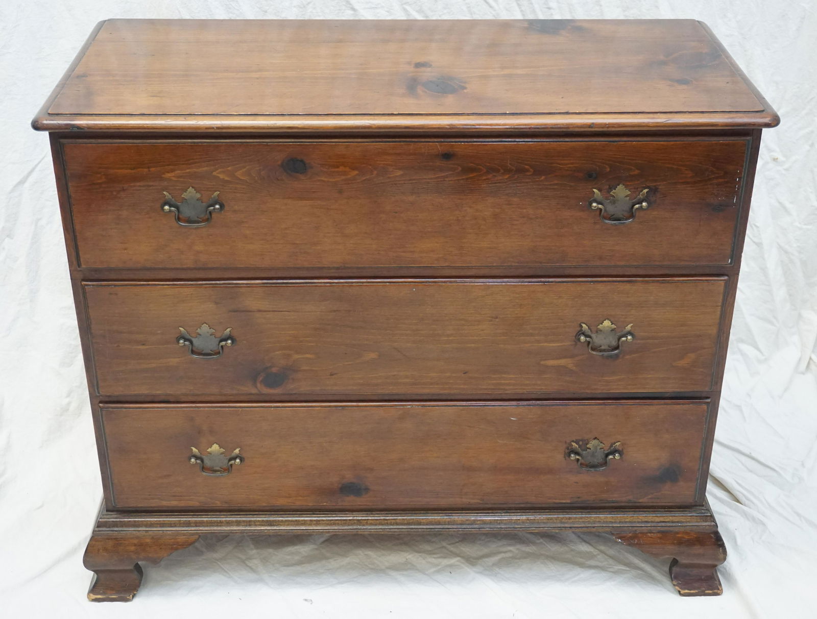 CHIPPENDALE PINE CHEST OF DRAWERS (1 of 8)