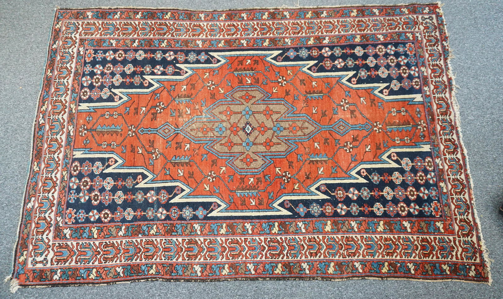 SEMI ANTIQUE HERIZ HAND KNOTTED RUG (1 of 7)