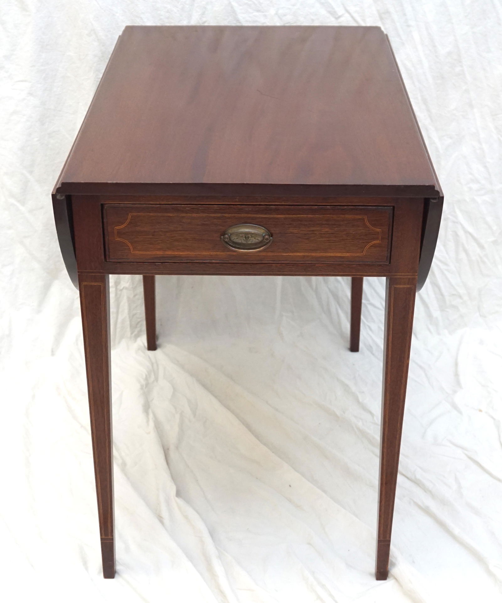 MAHOGANY DROP LEAF TABLE (1 of 9)