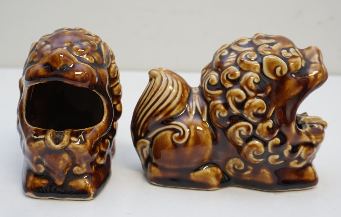 PAIR OF VTG CHINESE FOO DOGS (1 of 6)