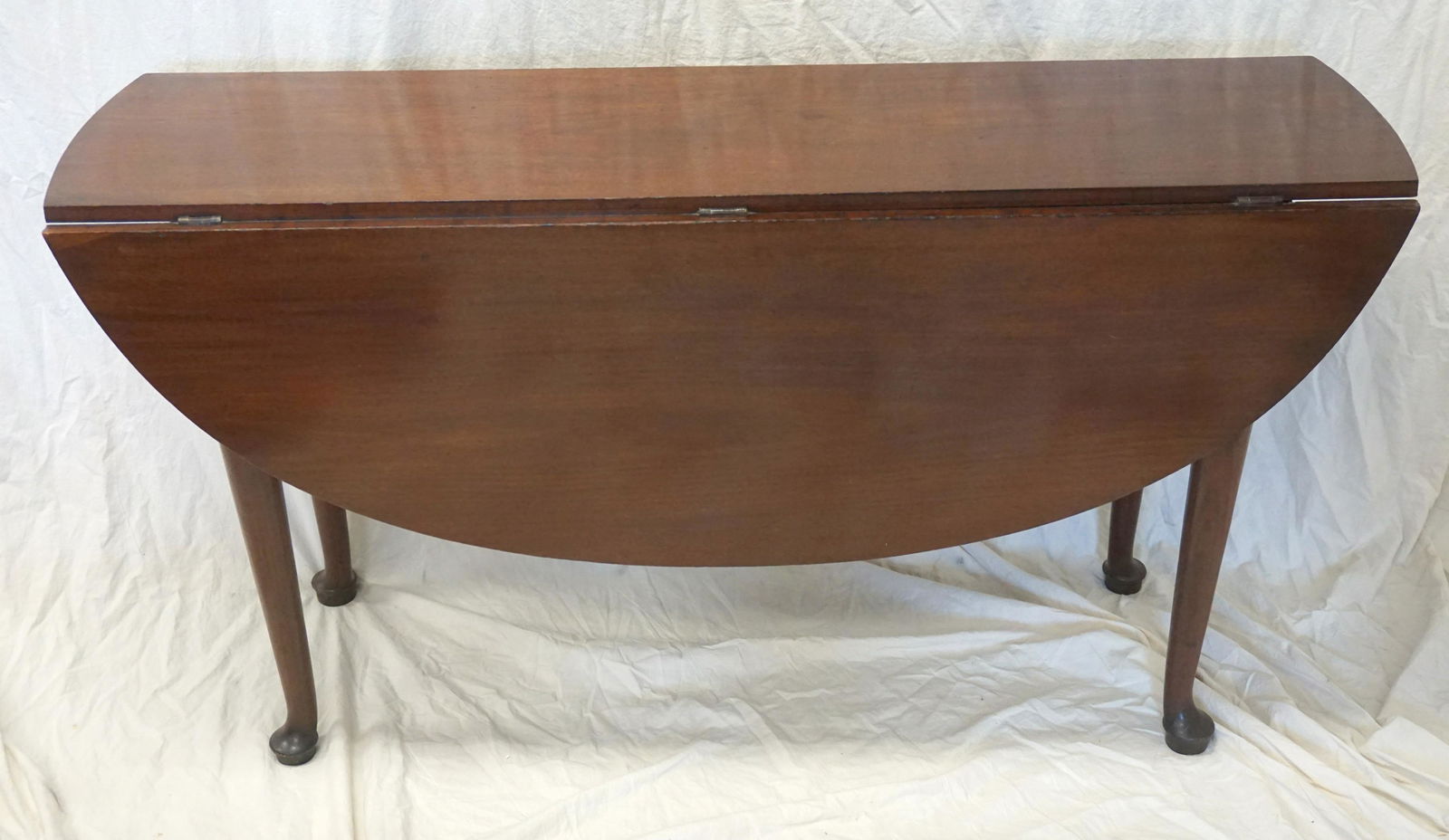 QUEEN ANNE MAHOGANY DROP LEAF TABLE (1 of 7)