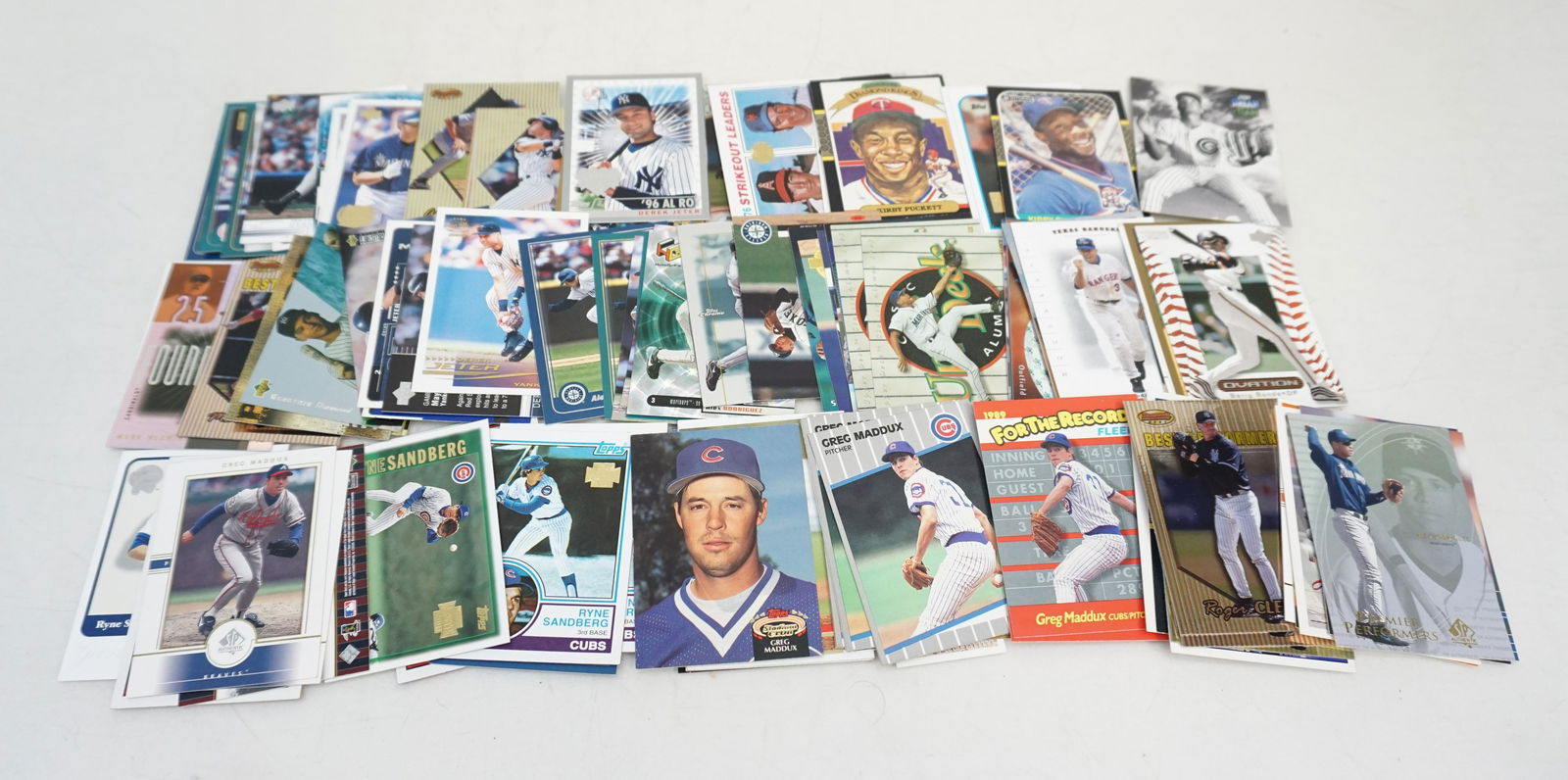 100 VINTAGE BASEBALL CARDS (1 of 12)