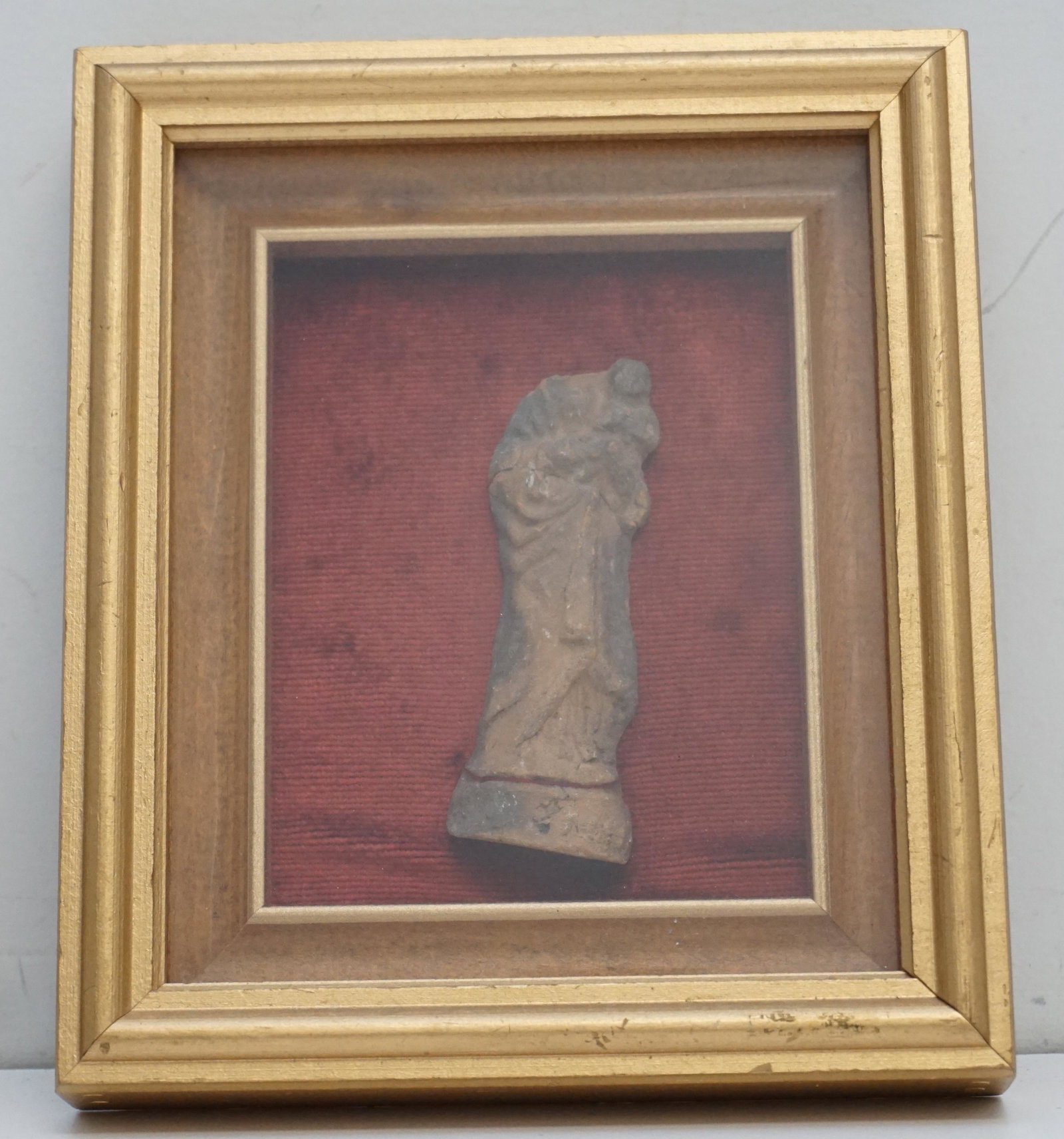 ITALIAN TERRACOTTA c. 1400 MADONNA: Italian Early Renaissance Terracotta Madonna and Child Fragment,. In gilt wood shadowbox frame 6 1/4"x7 1/4"x1 1/2". Wt 11 oz. PROVENANCE: A Private NYC/Charleston SC Estate.