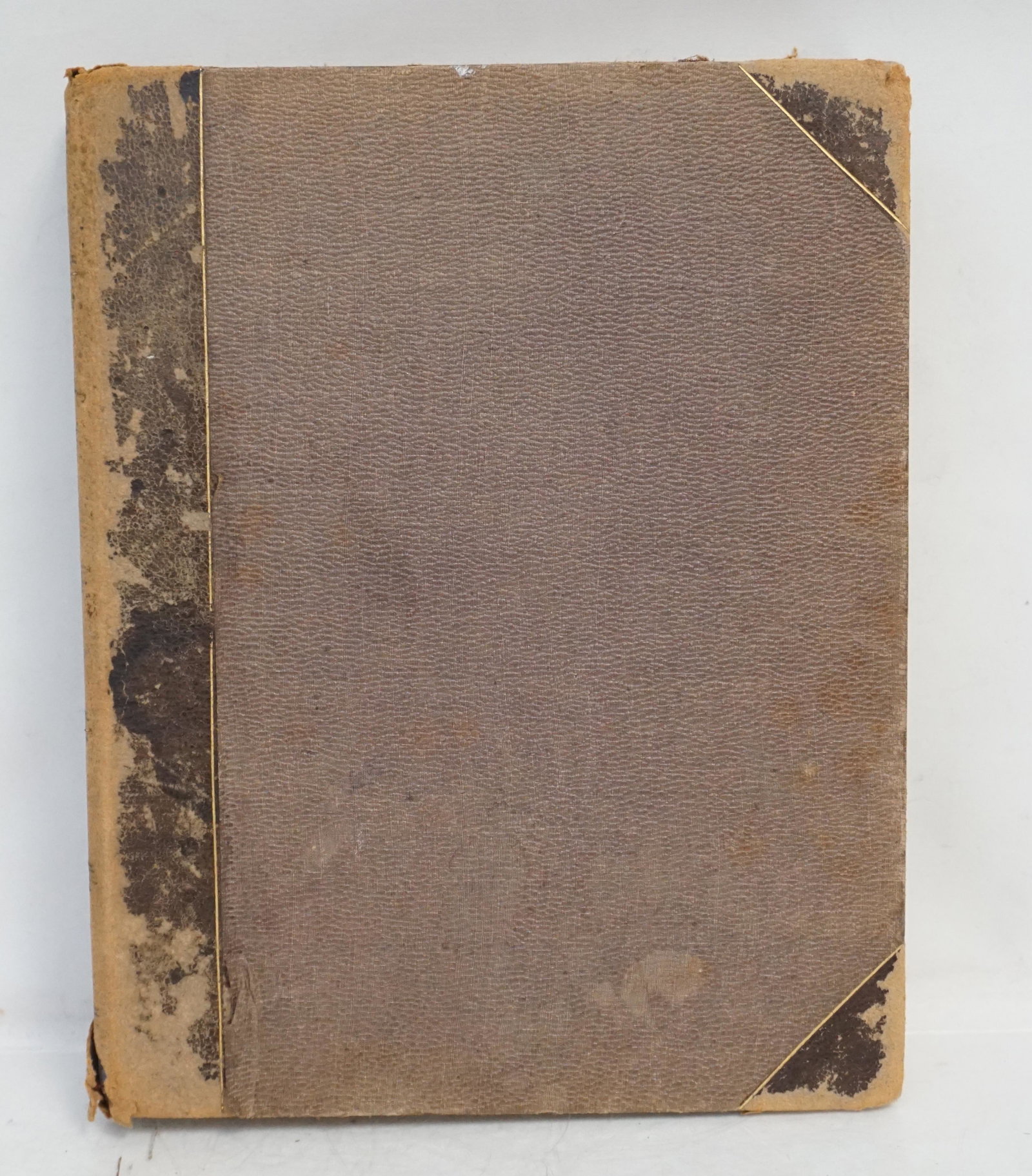 DEMOREST'S 1878 MONTHLY ILLUSTRATED: Demorest's Illustrated Monthly Magazine by Demorest, W. Jennings; Mme. Demorest, Jennie June. 691 Pages. All of 1878 bound. Lots of Engravings and Illustrations. Wear to book cover. 9 1/2"x12"x2". Wei
