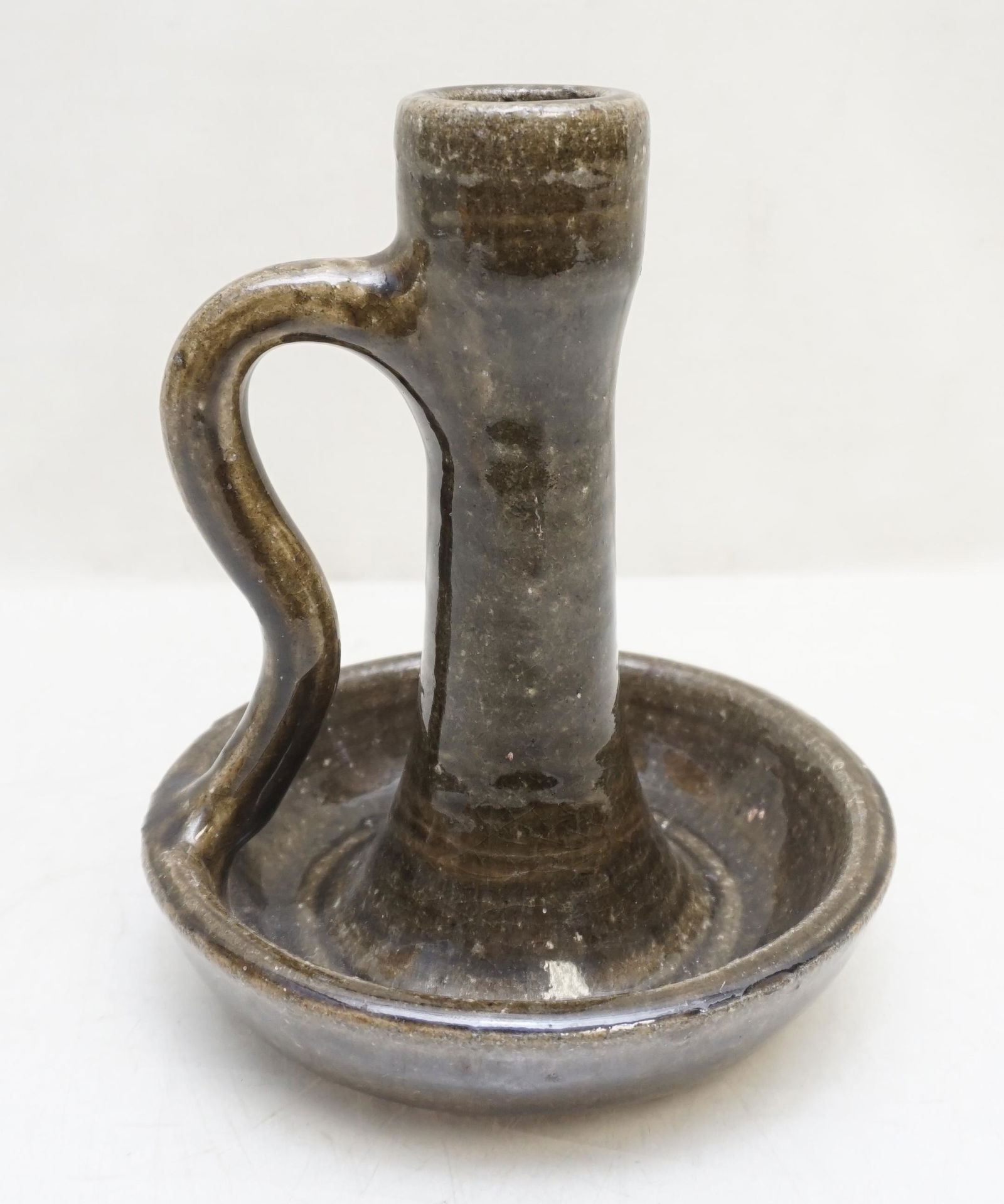 JOHN MEADERS POTTERY CHAMBERSTICK (1 of 7)
