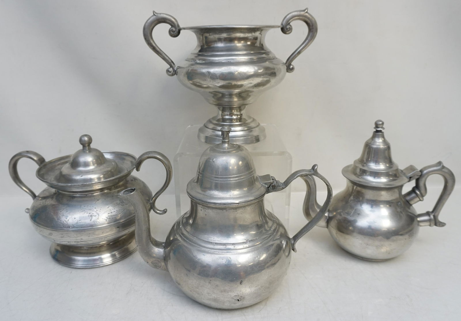 4 PC 18TH/19TH C PEWTER (1 of 8)