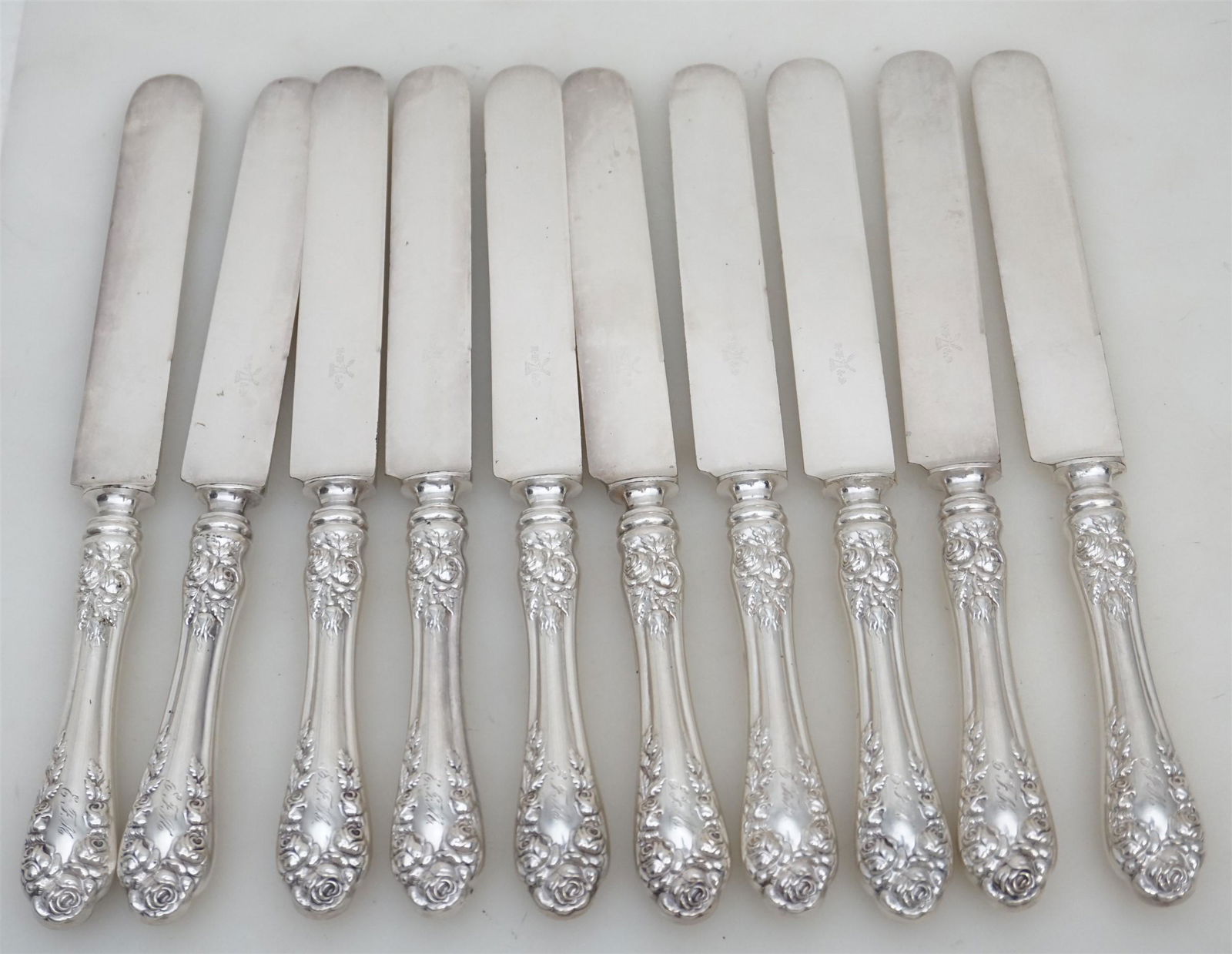 10 WALLACE STERLING ROSE KNIVES (1 of 4)