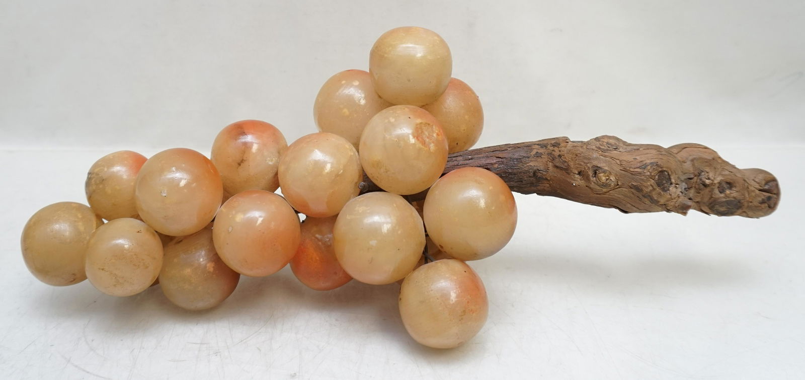 VINTAGE LARGE STONE GRAPE CLUSTER (1 of 7)