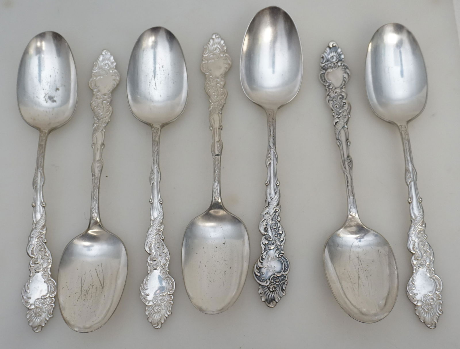 7 ANTIQUE VICTORIAN SILVER PLATE SERVING SPOONS (1 of 5)