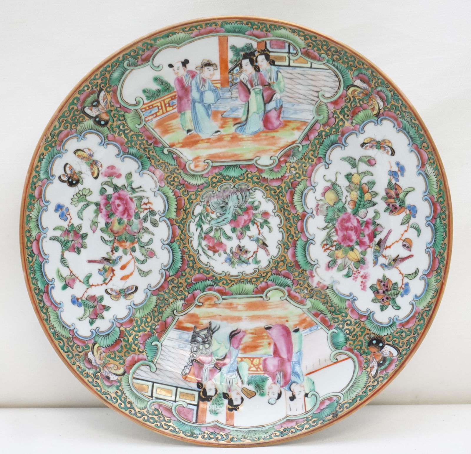CHINESE EXPORT ROSE MEDALLION DISH (1 of 6)