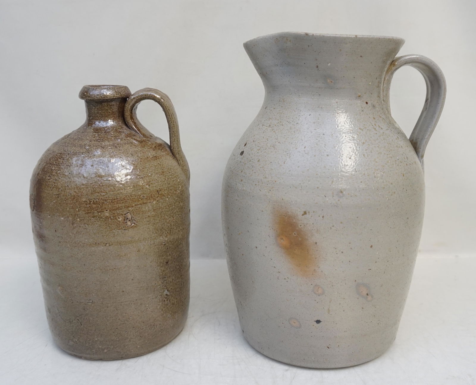 2 NORTH CAROLINA POTTERY JUGS (1 of 10)