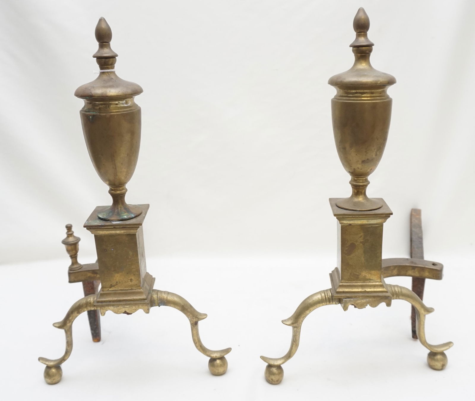 AMERICAN FEDERAL ANDIRONS (1 of 7)