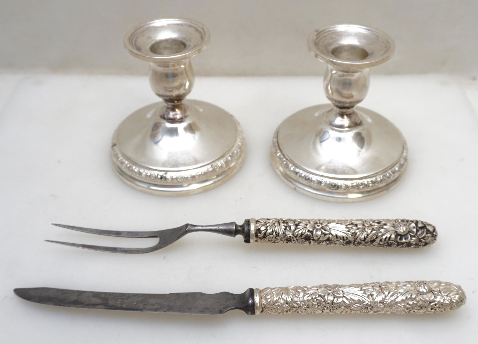 4 PC STERLING CANDLESTICKS & CARVING SET (1 of 8)