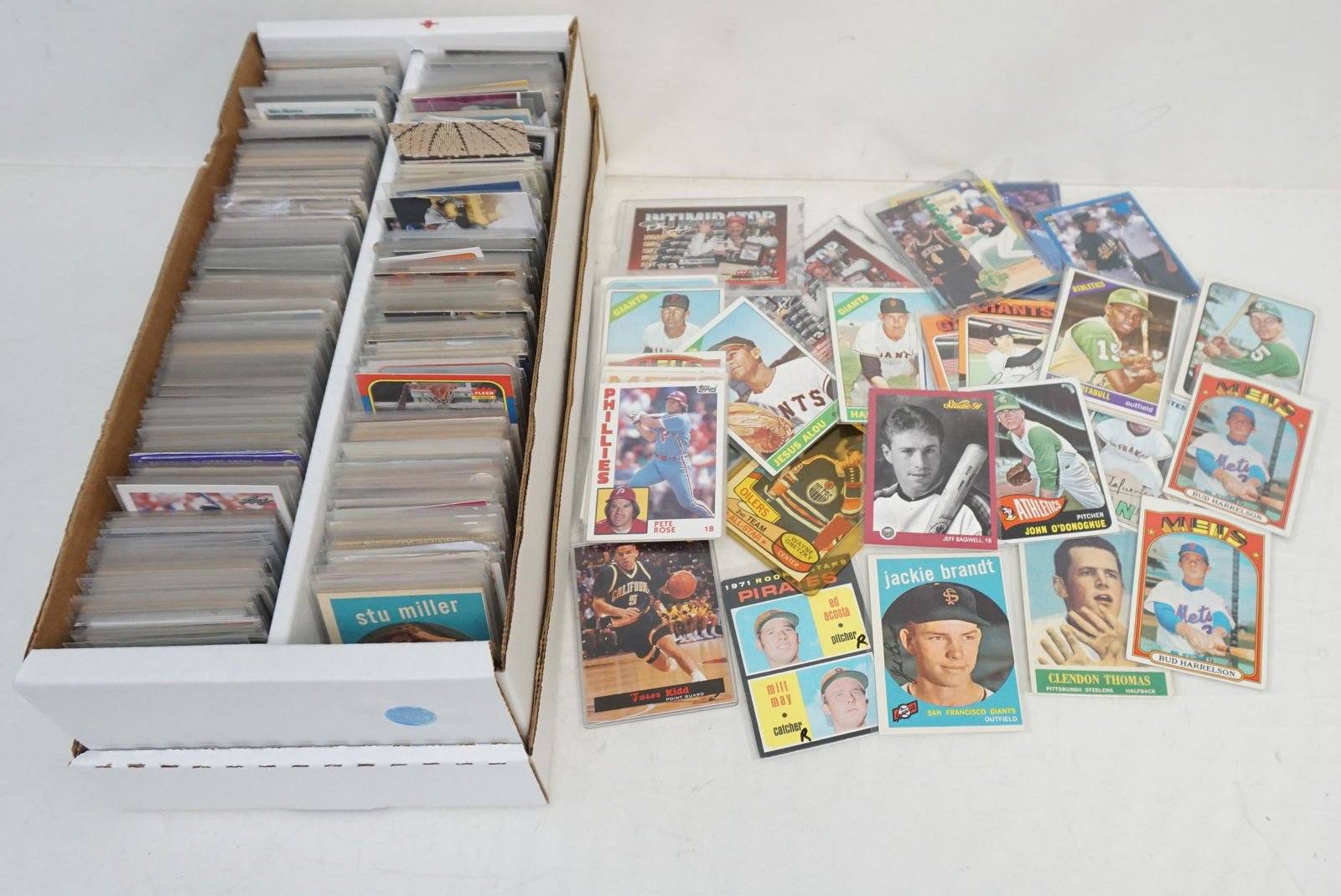 LARGE BOX LOT BASEBALL + FOOTBALL + HOCKEY CARDS (1 of 2)