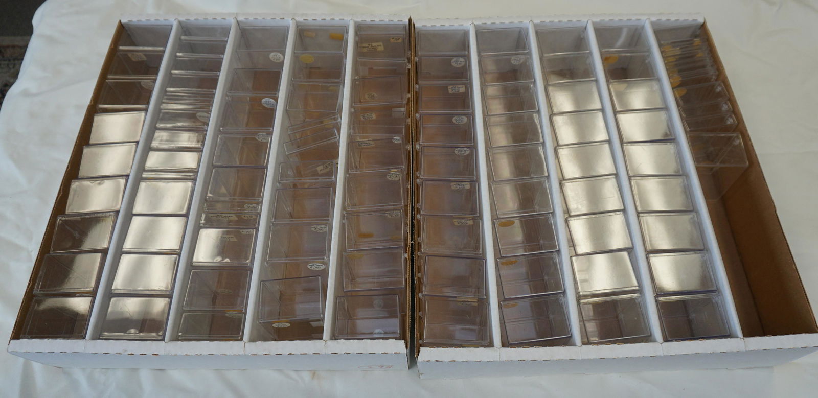 2 BOXES PLASTIC SPORTS CARD HOLDERS (1 of 4)