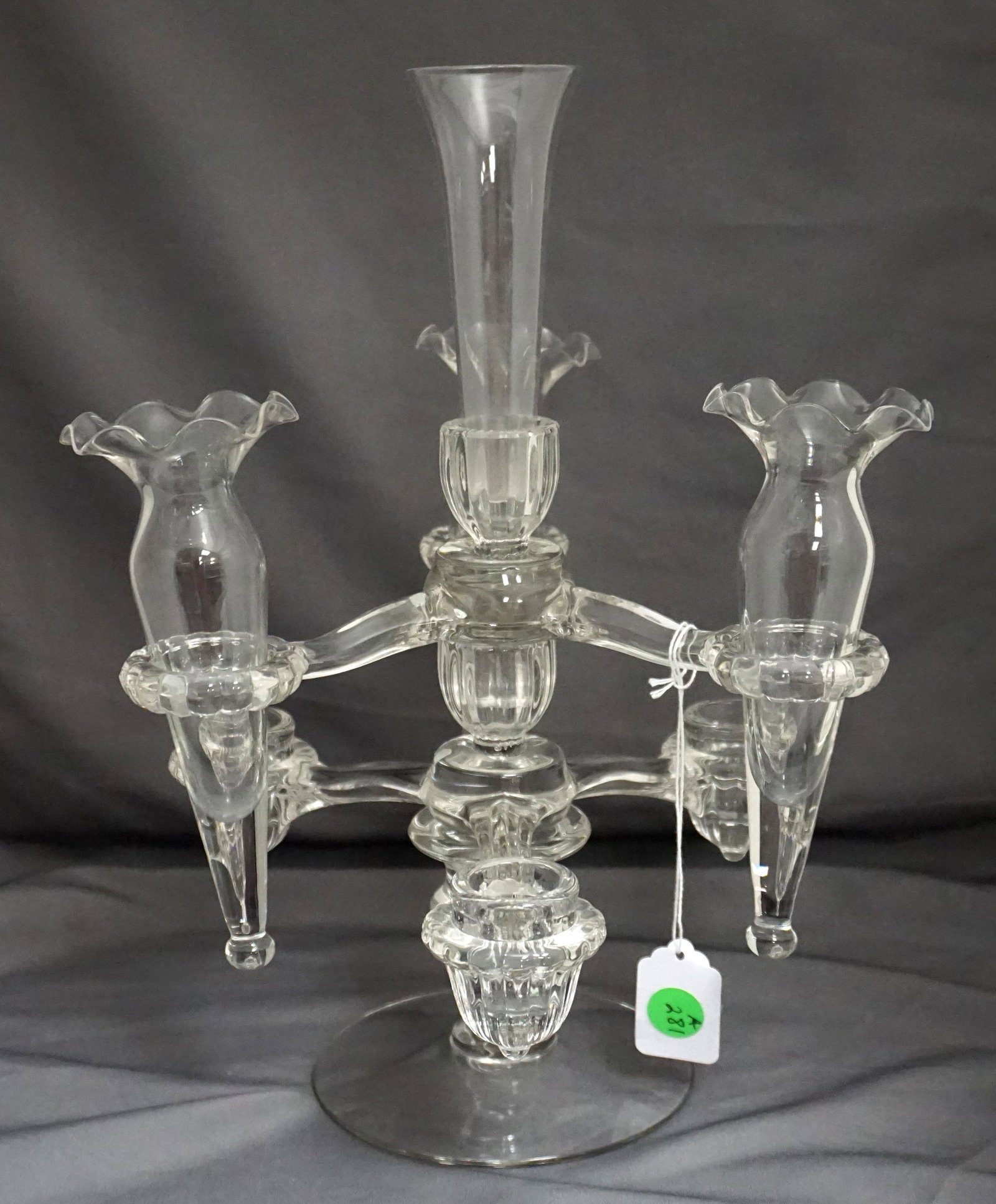 CAMBRIDGE GLASS EPERGNE: Vintage Cambridge Glass 7 Piece Epergne / Candelabra. Measures 13" when assembled. Weight 3 pds 8 oz. PROVENANCE: A Private Charleston SC Estate