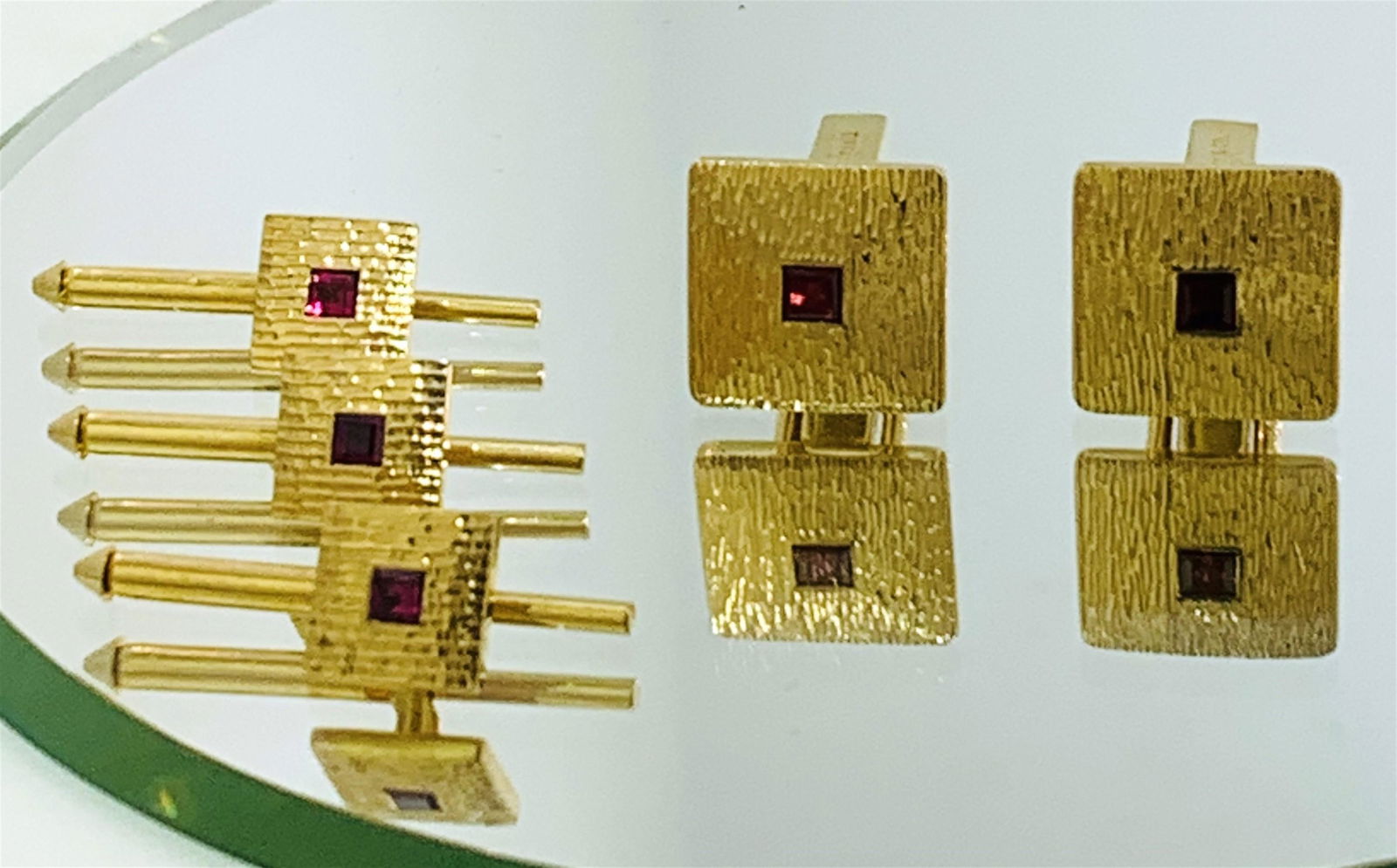 TIFFANY & CO 18KT GOLD RUBY CUFF LINKS & STUDS (20.70 (1 of 6)