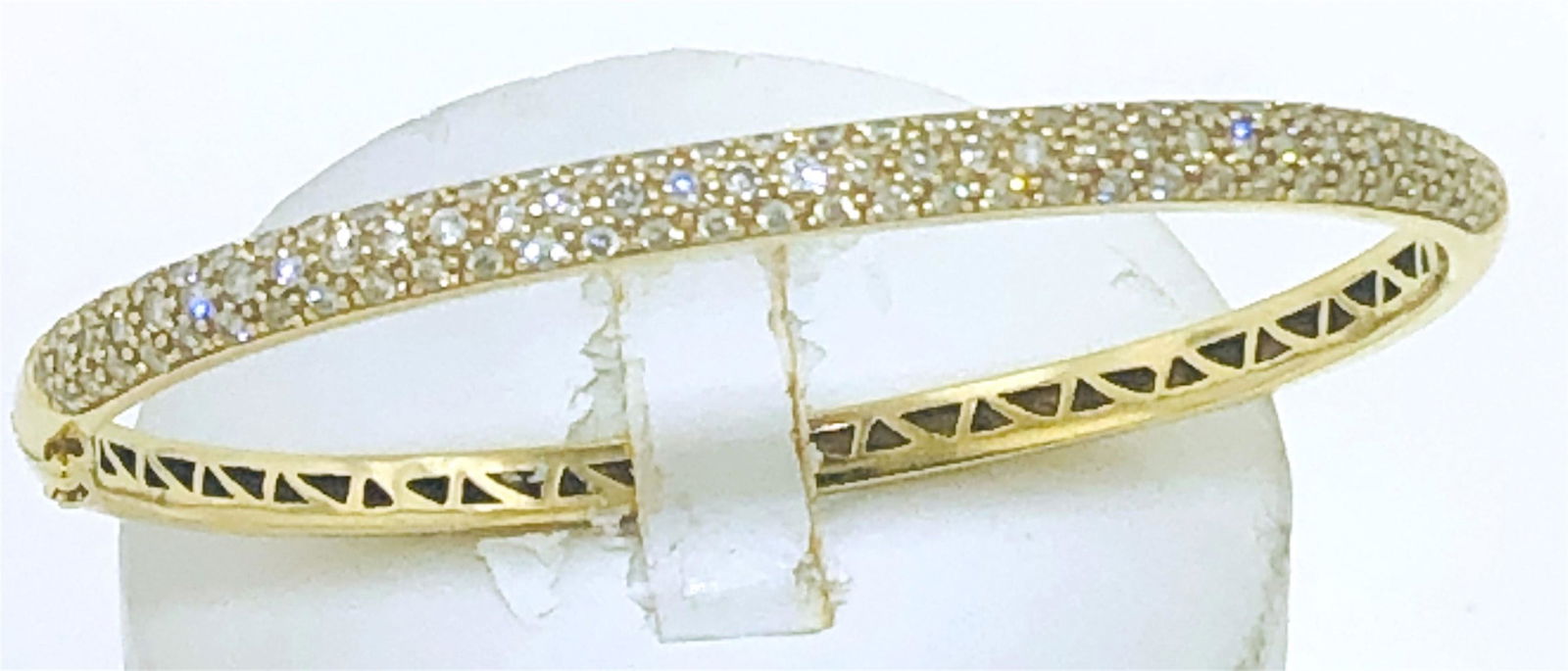 1.50 CT 18KT GOLD DIAMOND BANGLE BRACELET (1 of 5)