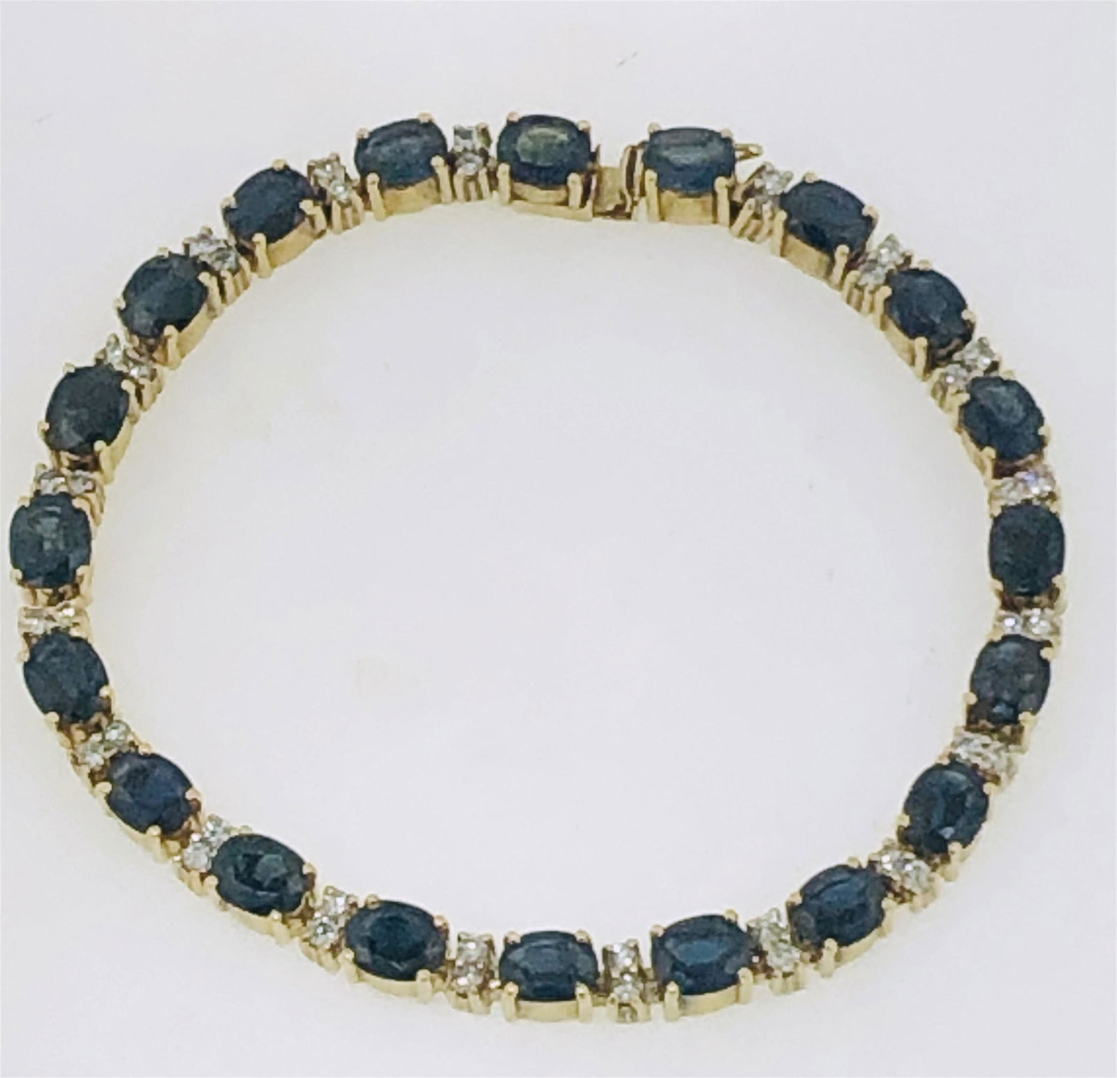 14T GOLD SAPPHIRE & DIAMOND TENNIS BRACELET (21.10 (1 of 3)