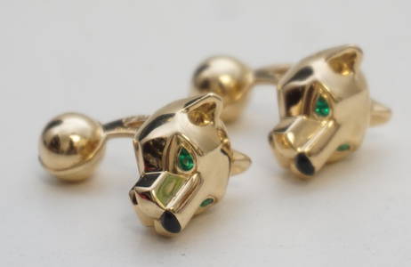 CARTIER 18KT GOLD PANTHERE EMERALD & ONYX CUFF LINKS
