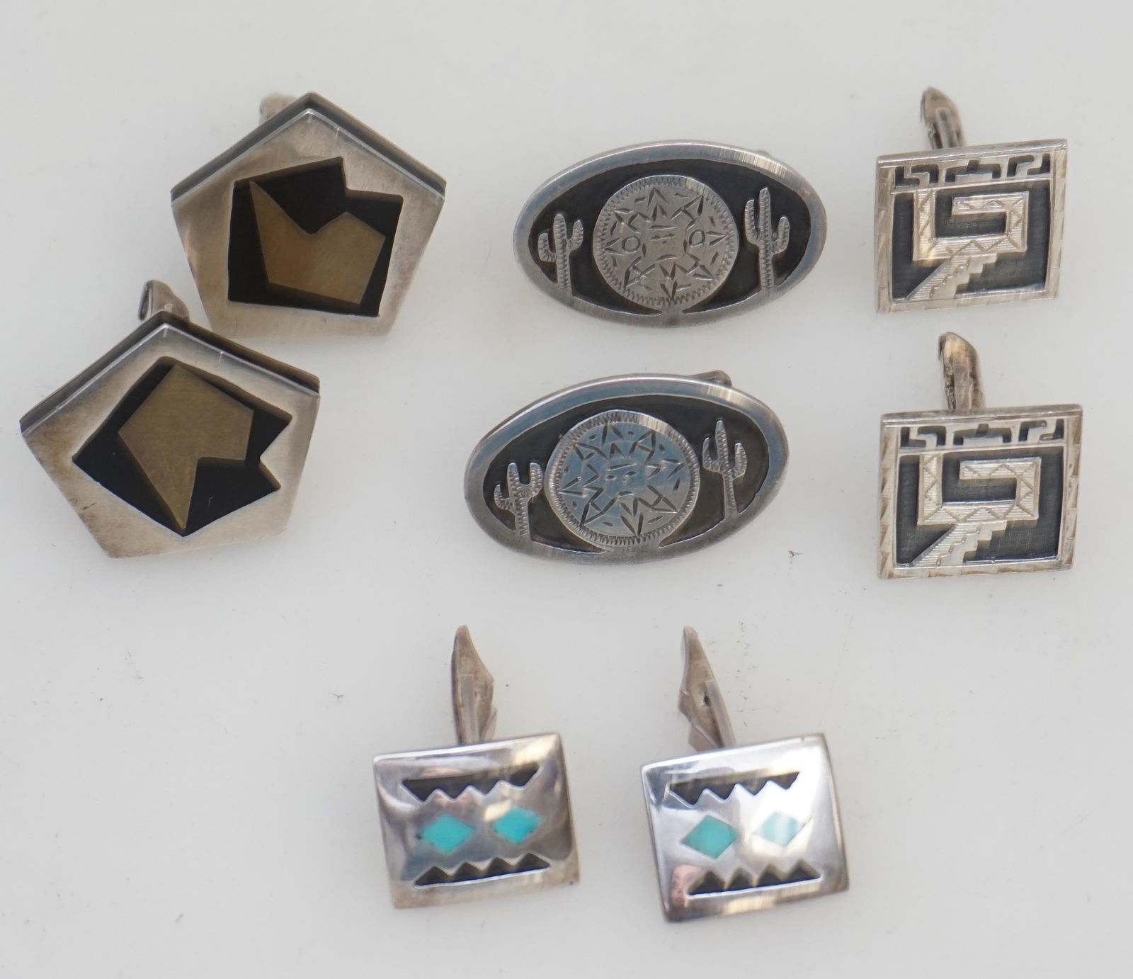 4 PAIR VINTAGE MID CENTURY STERLING TAXCO CUFFLINKS (1 of 9)