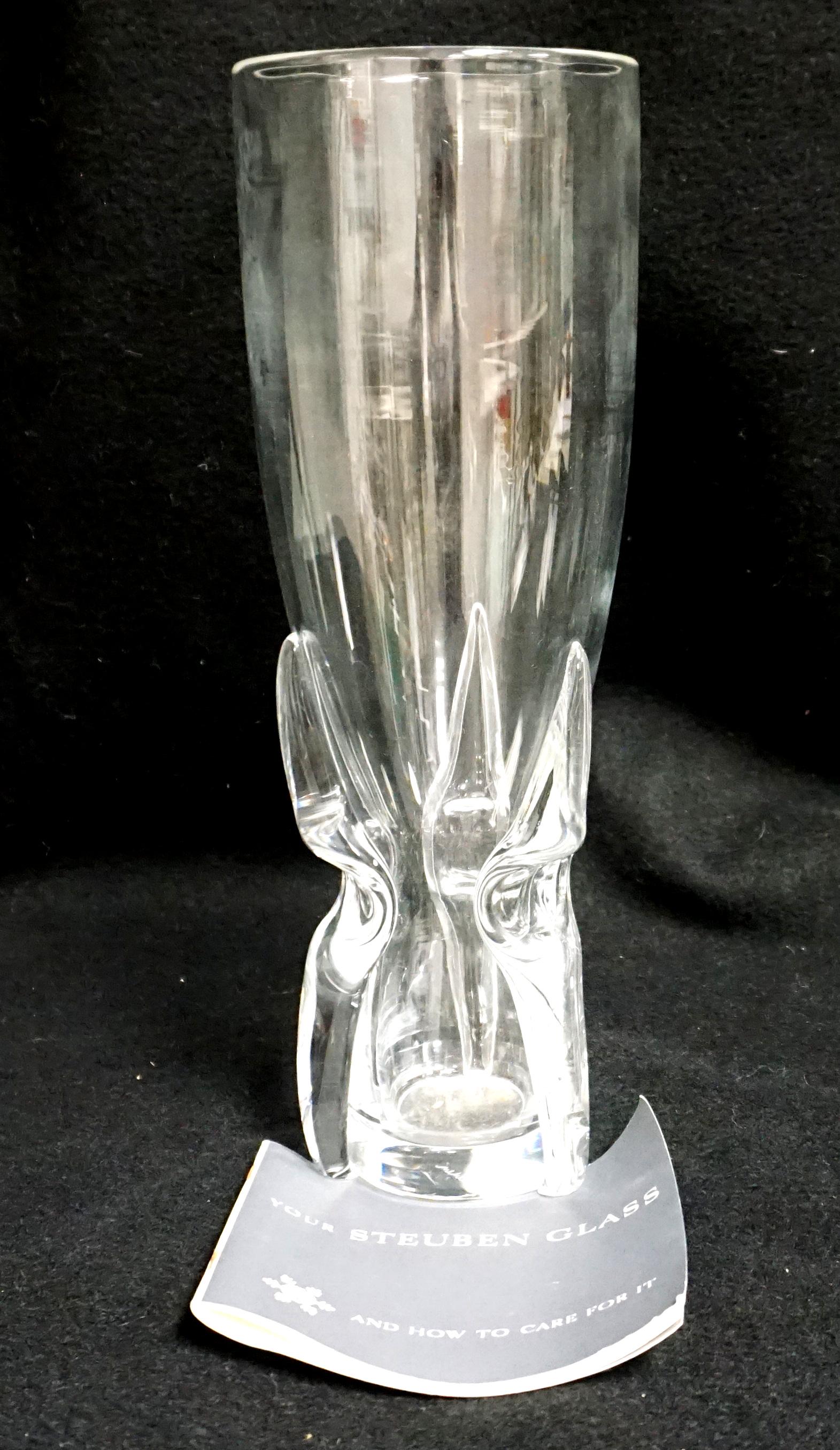 TALL SIGNED STEUBEN GLASS VASE (1 of 5)