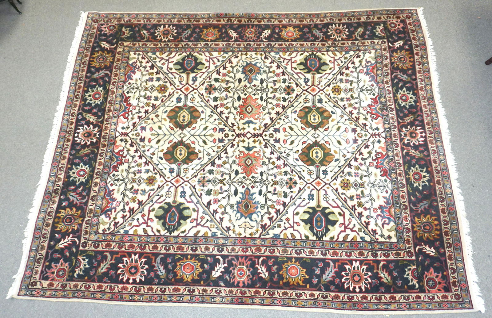 HAND KNOTTED TURKISH RUG 8 foot (1 of 9)