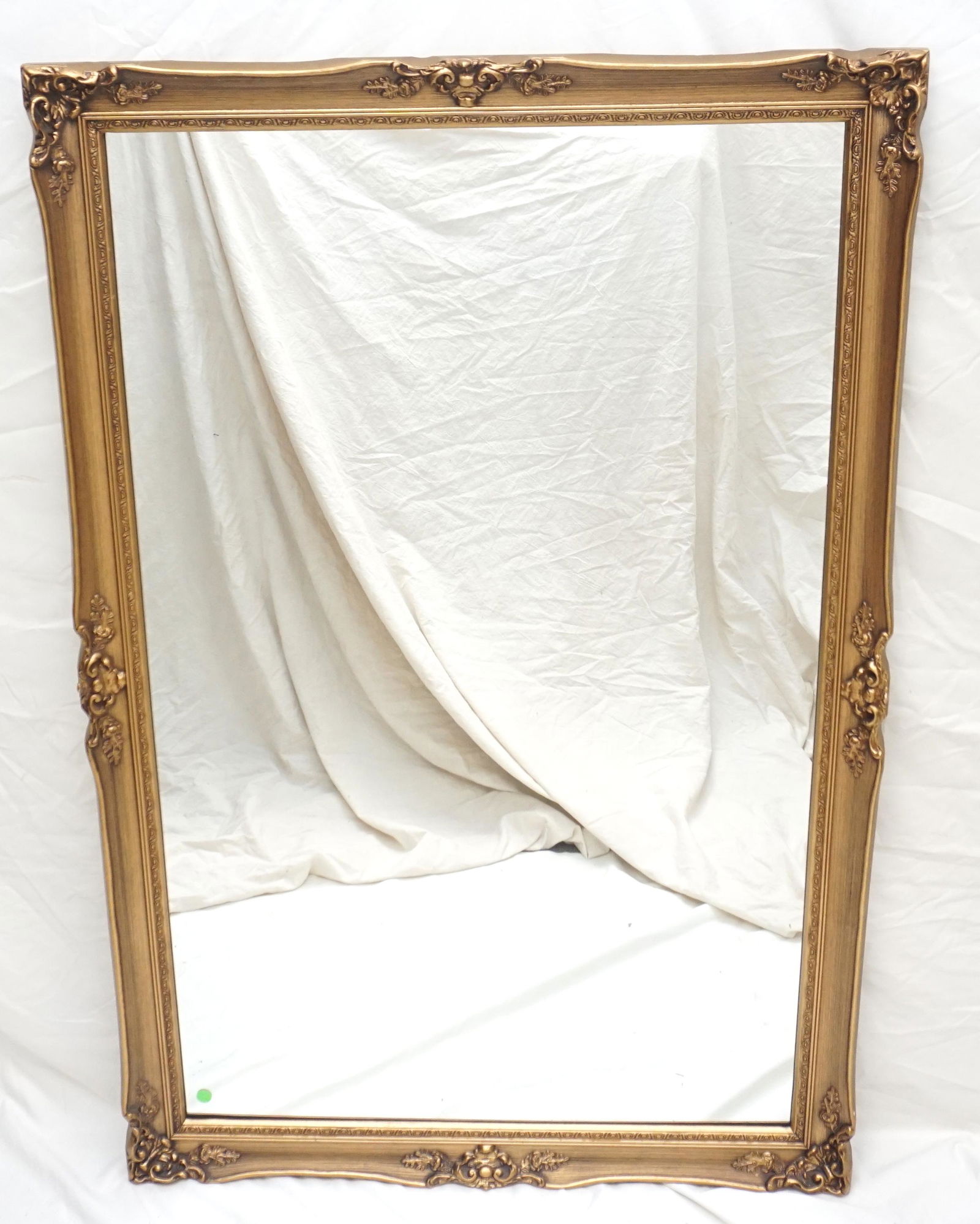 LARGE GILT WOOD FRAMED MIRROR (1 of 6)