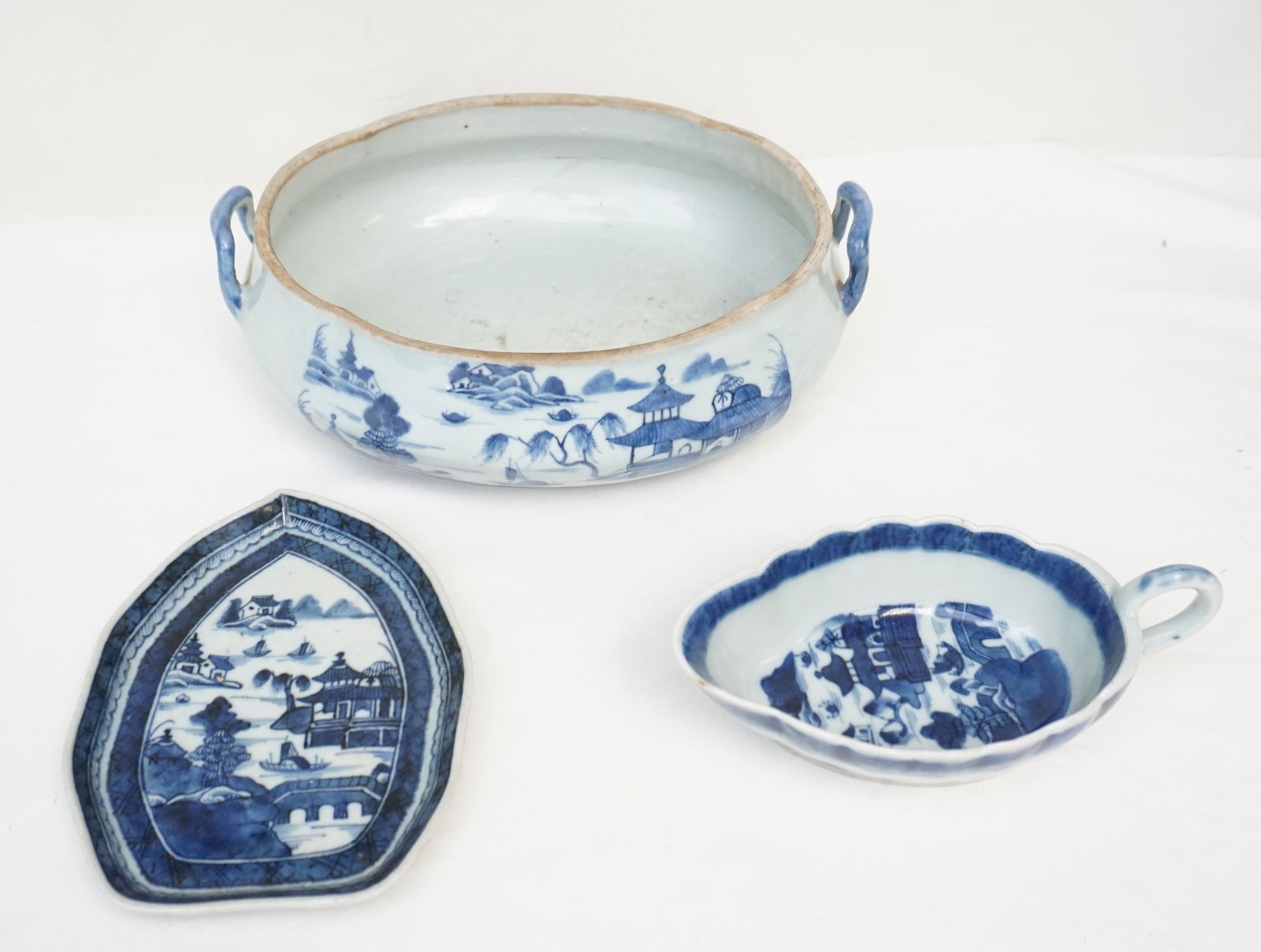 3 pc 19TH C BLUE CANTON CHINESE EXPORT (1 of 10)
