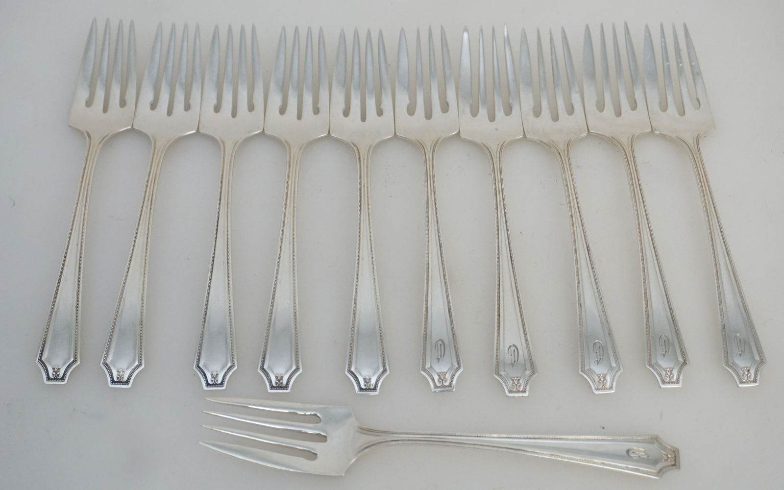 11 STERLING SILVER SALAD FORKS KING ALBERT (1 of 9)
