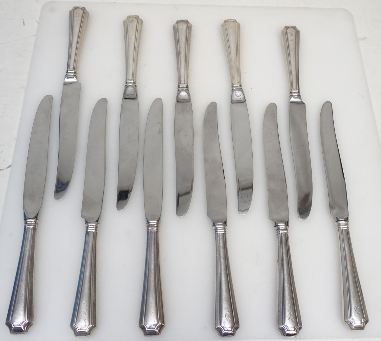 11 STERLING SILVER "FAIRFAX" DINNER KNIVES (1 of 5)