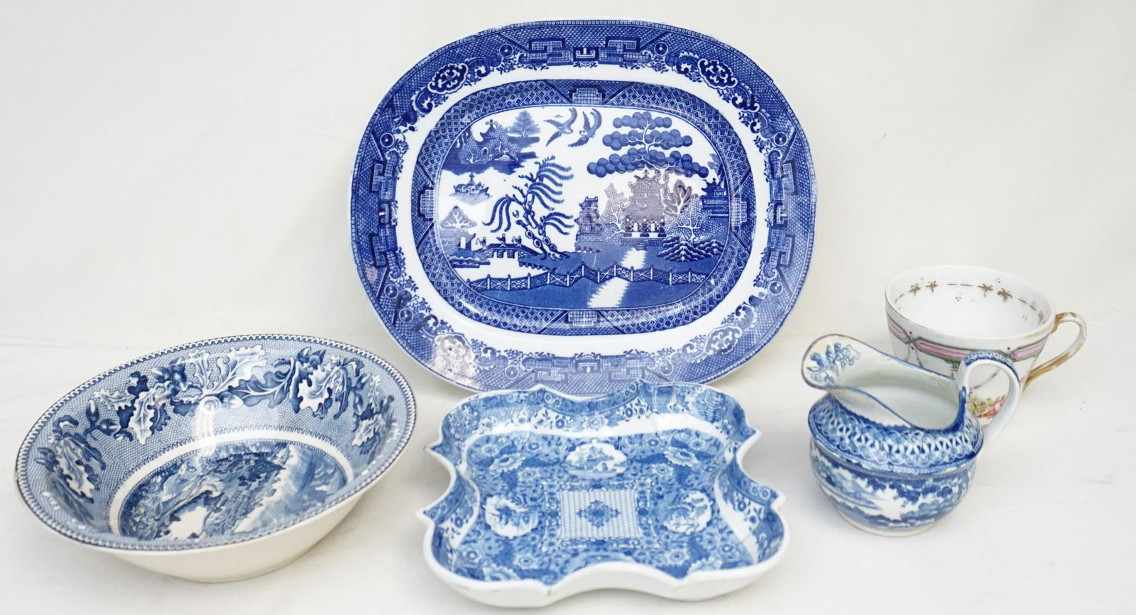 5 pc ANTIQUE BLUE & WHITE ENGLISH PORCELAIN (1 of 11)