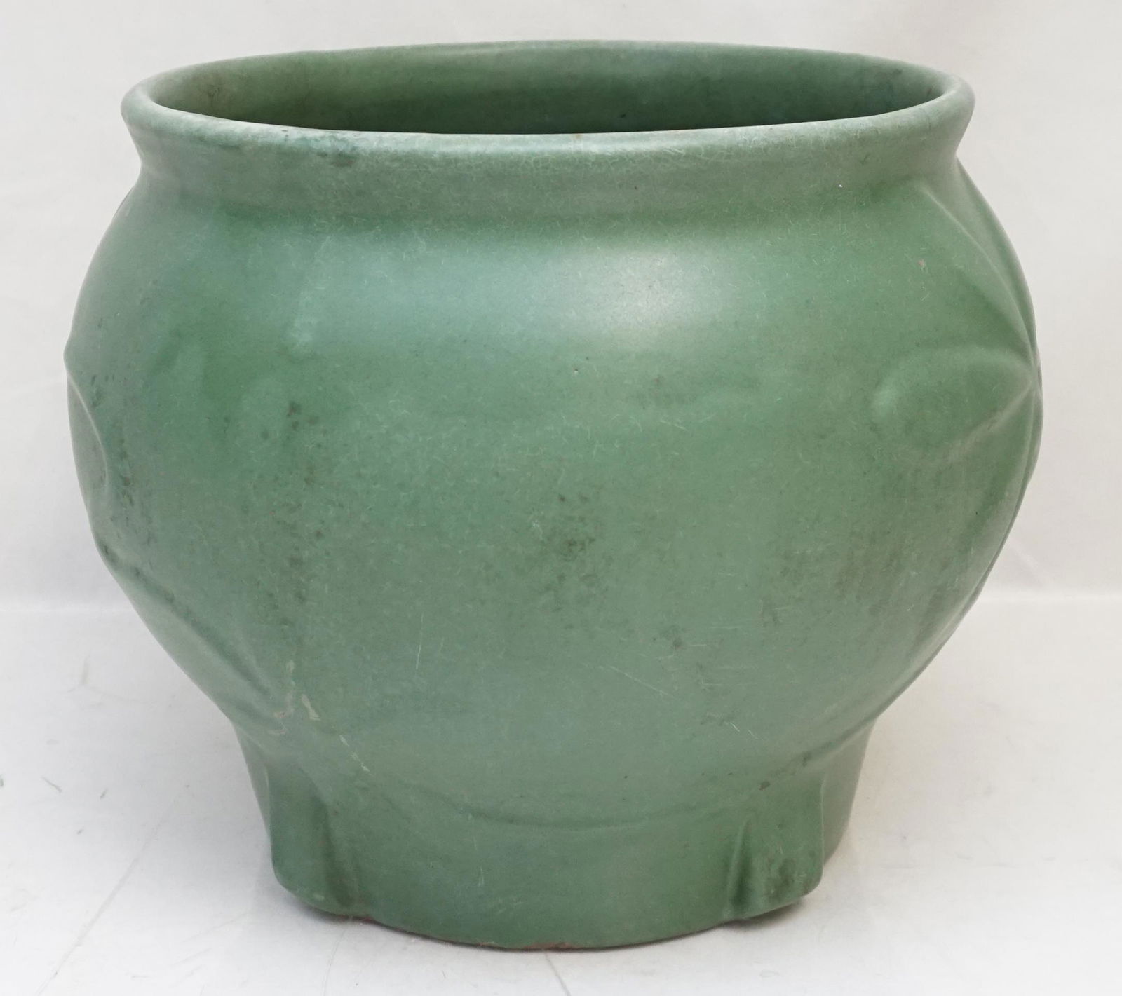 ZANESVILLE POTTERY MATTE GREEN JARDINIERE (1 of 10)