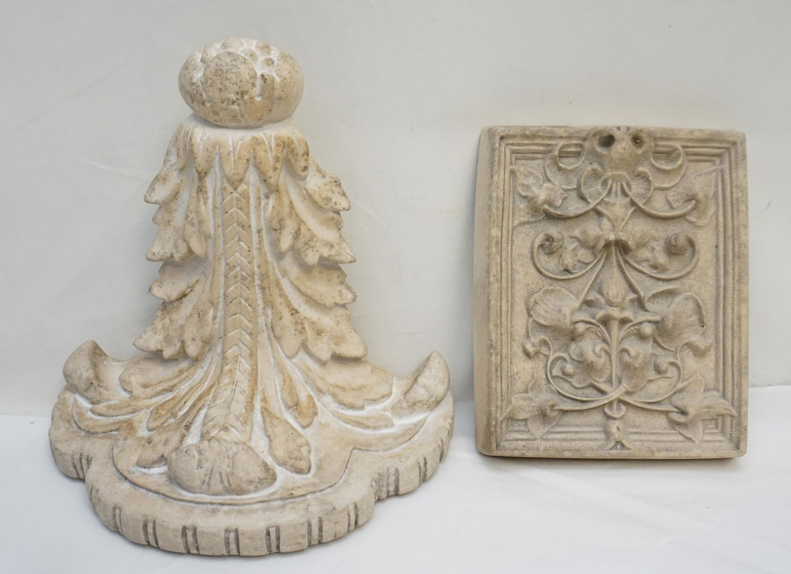 2 PLASTER ARCHITECTURAL PLAQUE & SCONCE (1 of 7)