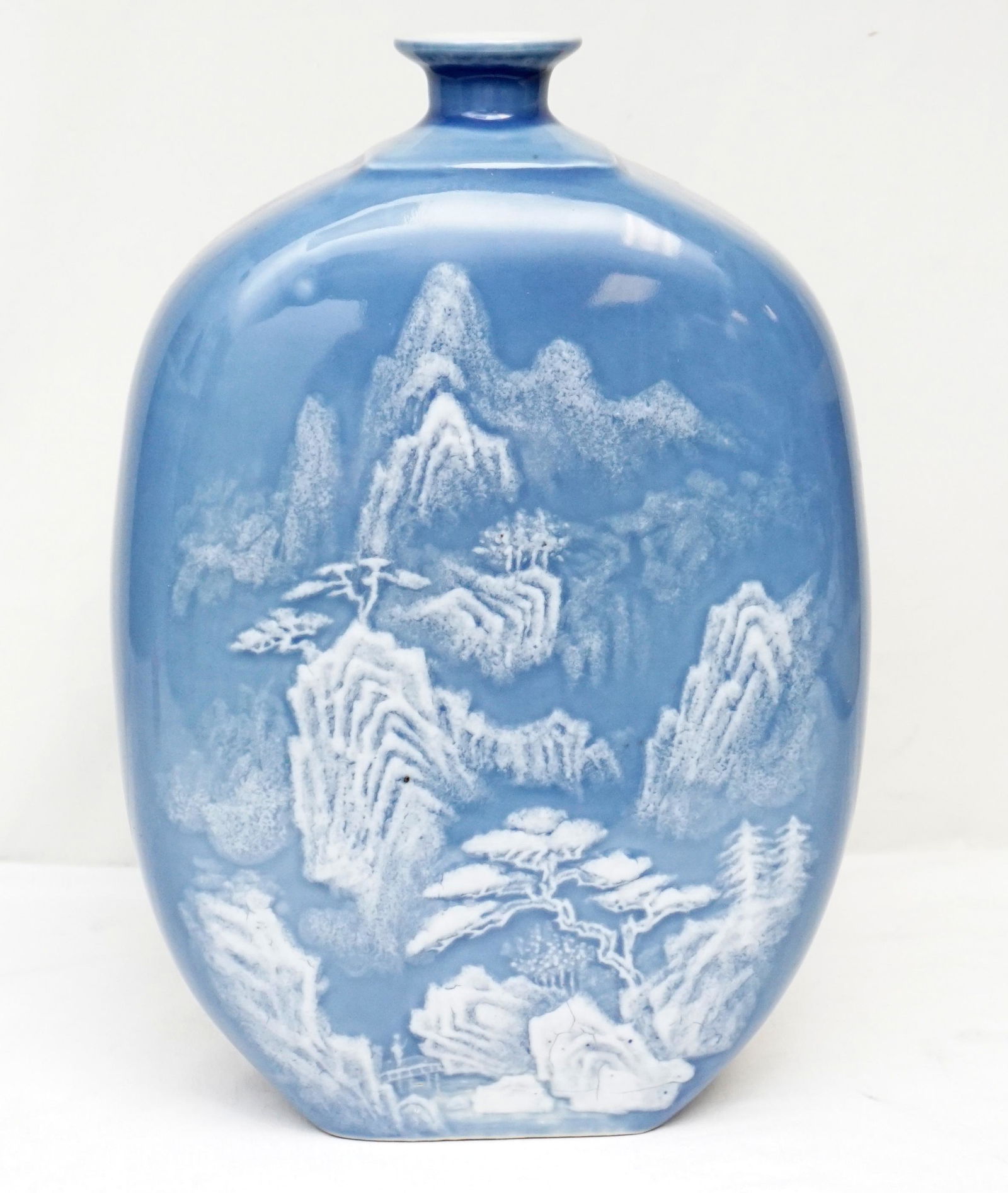 LARGE MID CENTURY ASIAN PORCELAIN VASE (1 of 7)