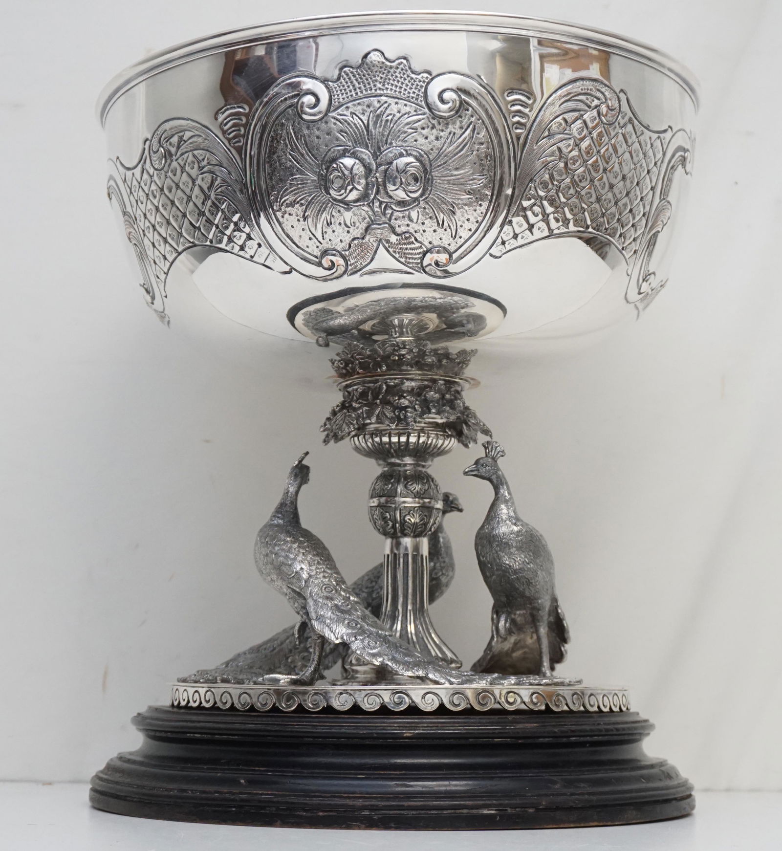 MONUMENTAL PEACOCK PUNCH BOWL SILVERPLATE (1 of 9)