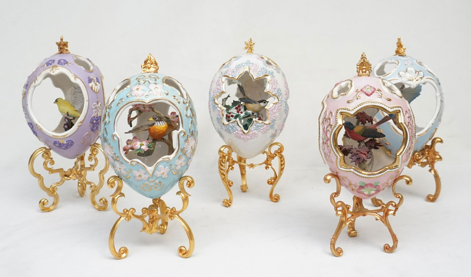 5 FRANKLIN MINT PORCELAIN EGGS WITH BIRDS (1 of 11)