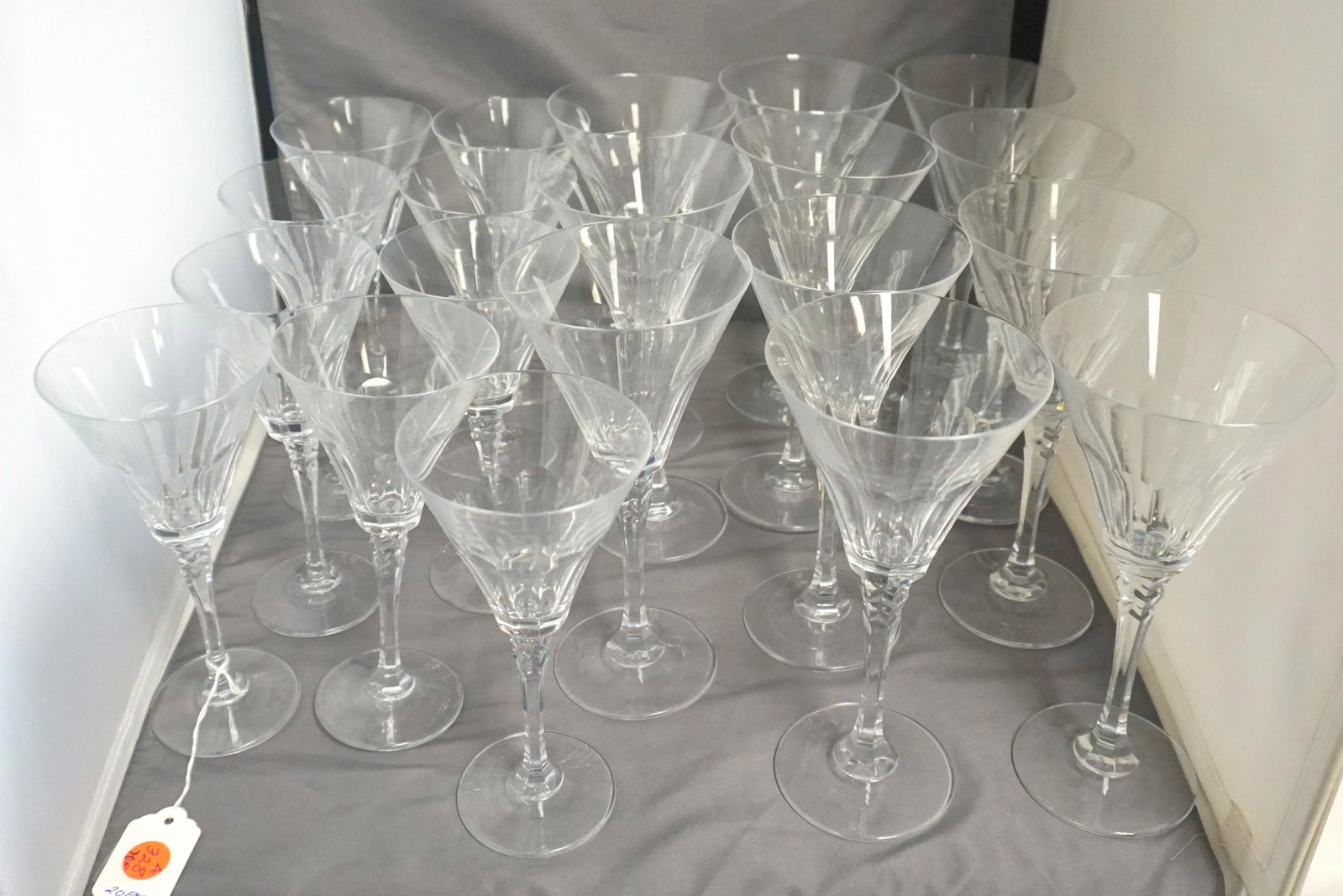 20 VINTAGE TOWLE CUT CRYSTAL GLASSES: 20 Vintage Towle "Reflections" Cut Full Lead Crystal Glasses. 11 Tall Goblets 8 1/2". 9 Wine Glasses 7 1/2". Two sets in boxes Weight on all 13 pds. PROVENANCE: A Private Charleston SC Estate.