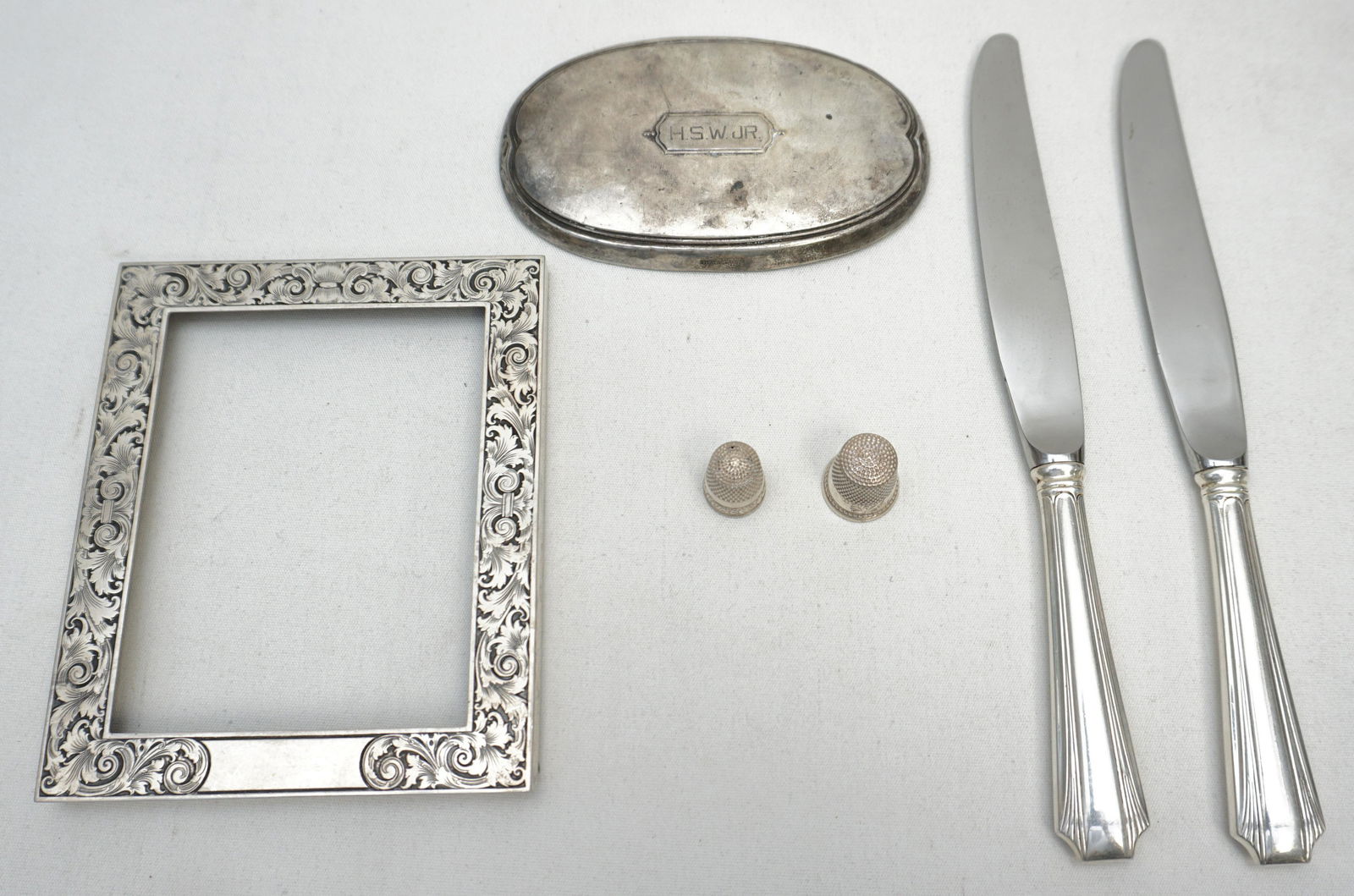6 pc STERLING SILVER - FRAME - THIMBLES - KNIVES (1 of 5)