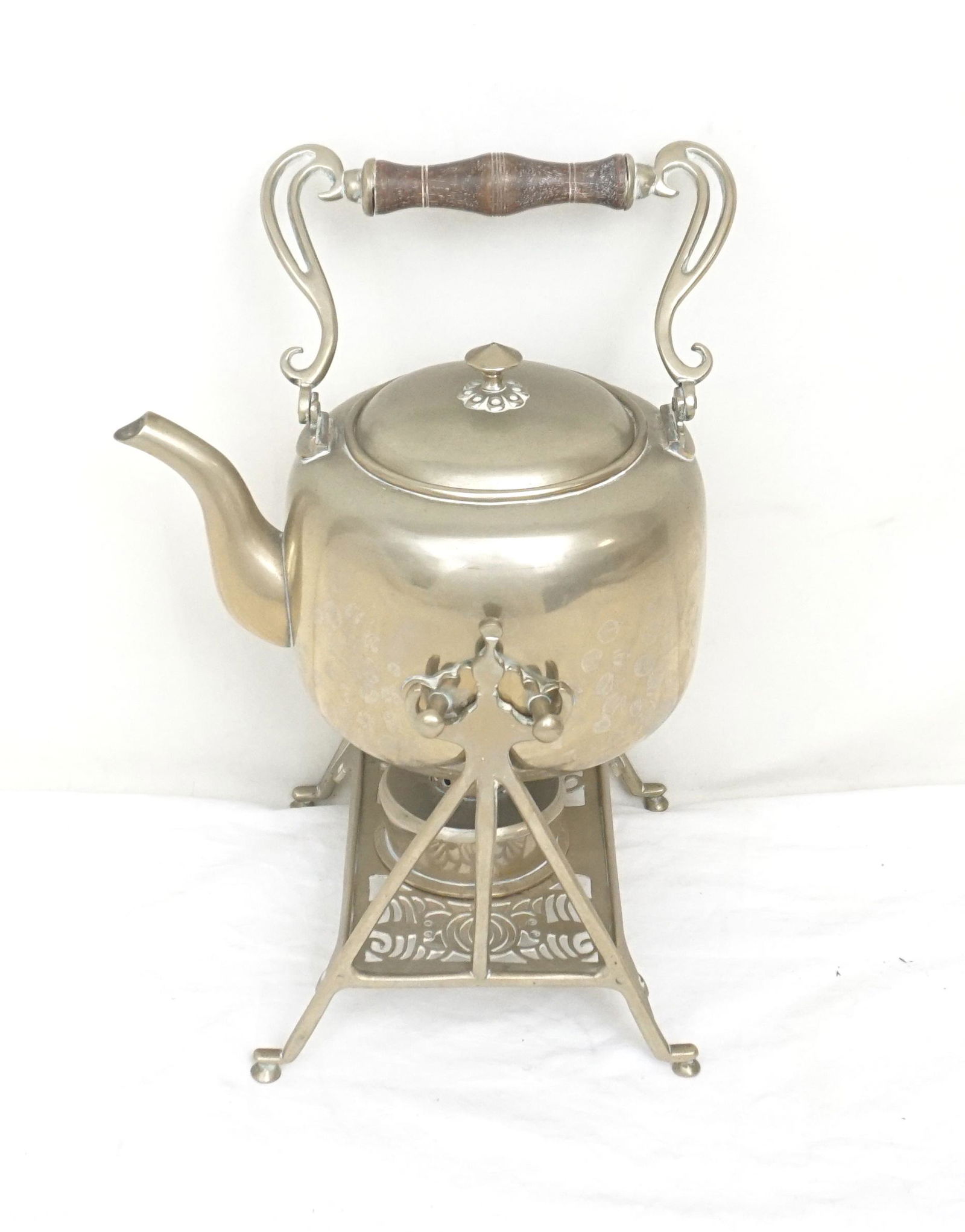 ANTIQUE TILTING BRASS KETTLE ON STAND (1 of 11)