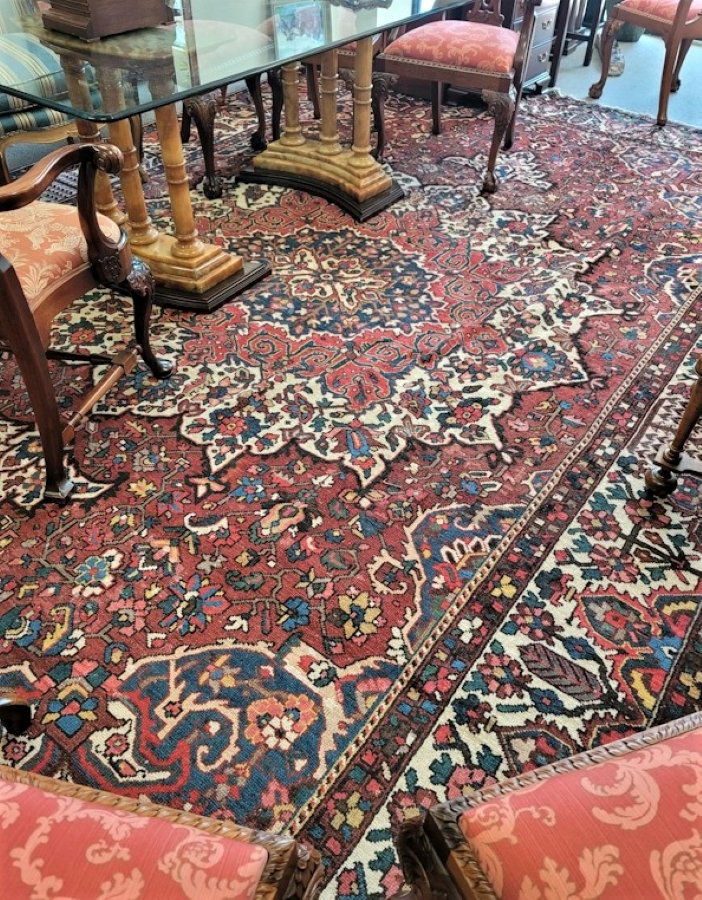 SEMI ANTIQUE PALATIAL BAKHTIARI RUG (1 of 8)