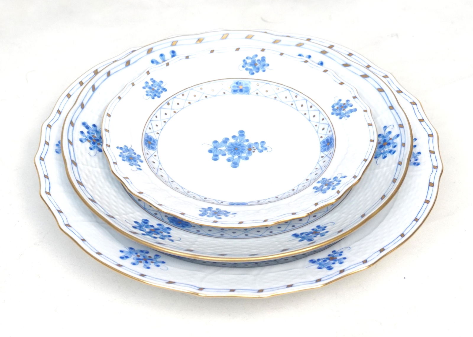 36 pc HEREND BLUE GARDEN PARTIAL DINNER SERVICE (1 of 8)