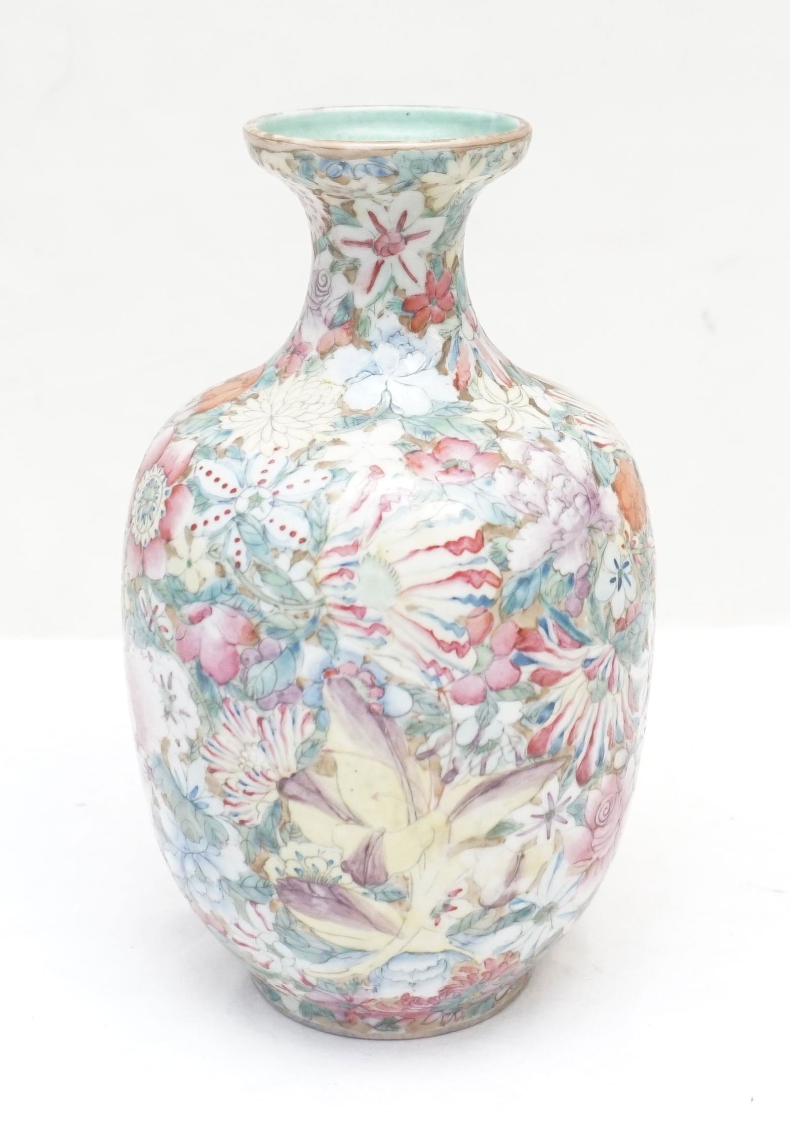 GUANGXU PERIOD CHINESE FAMILLE VERTE VASE (1 of 8)