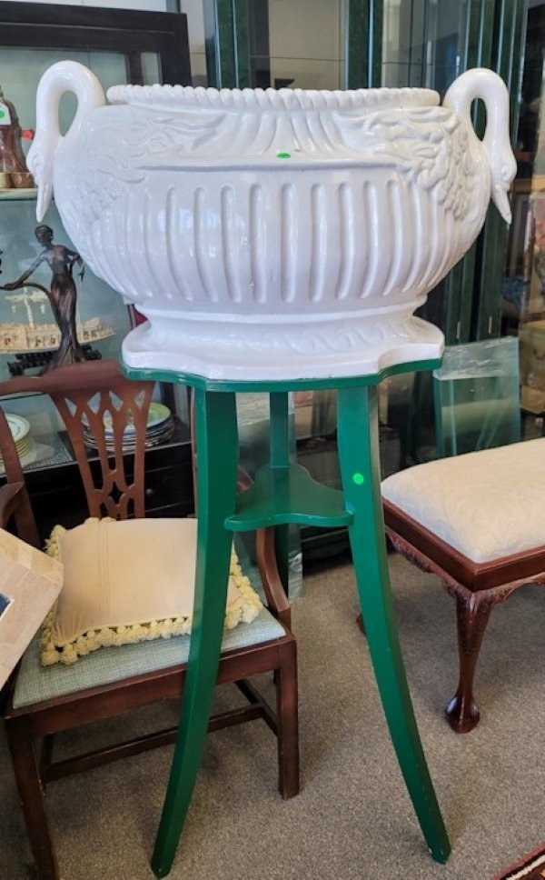 LARGE POTTERY SWAN JARDINIERE WITH STAND (1 of 6)