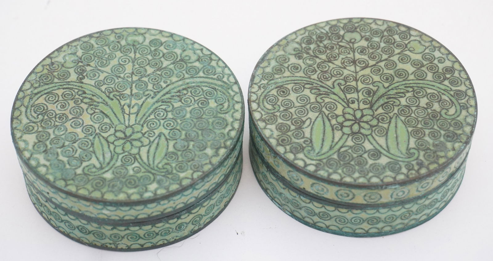PAIR CHINESE CLOISONNE ROUND BOXES (1 of 7)