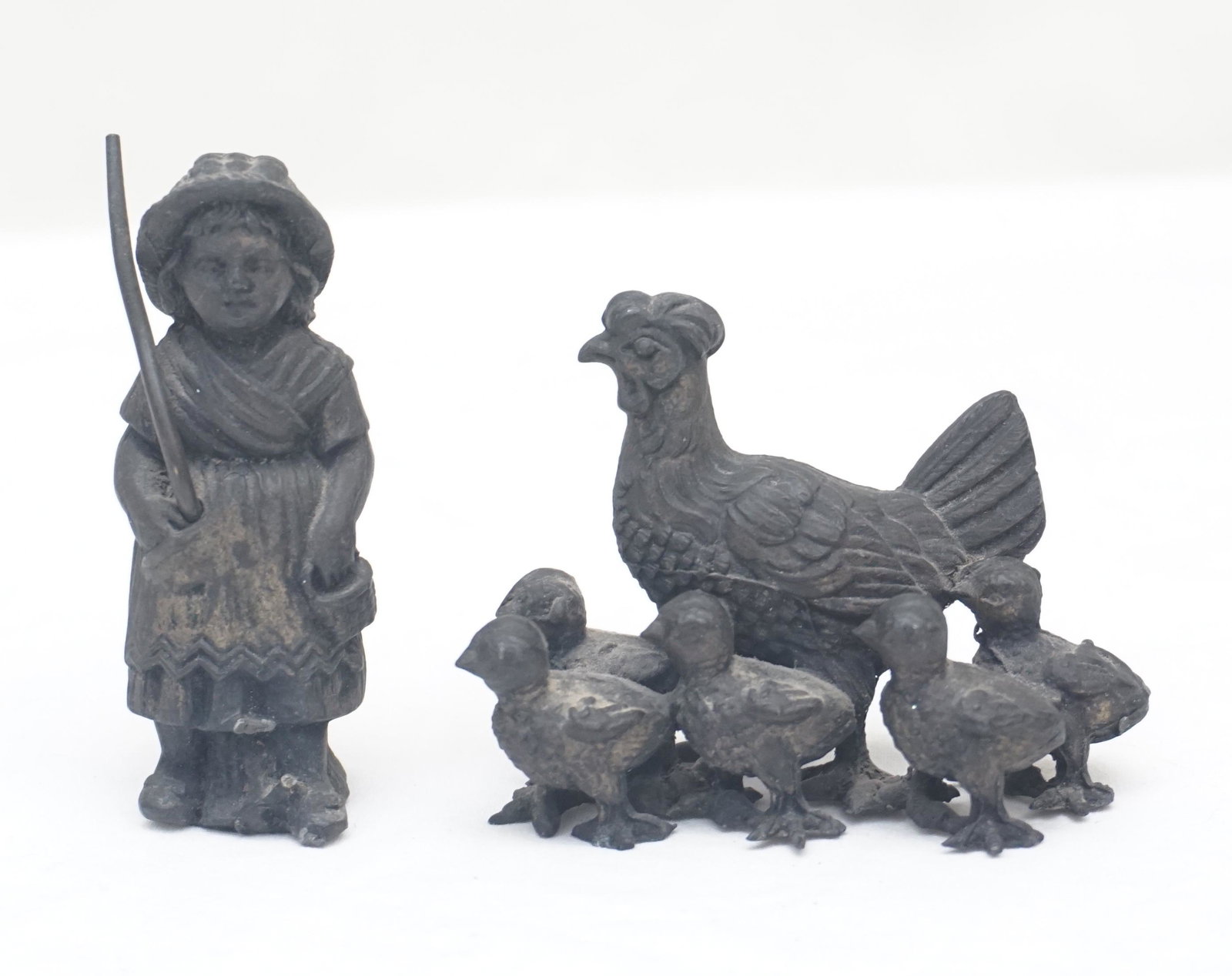 MINIATURE BRONZE HEN & CHICKS WITH CHILD (1 of 9)